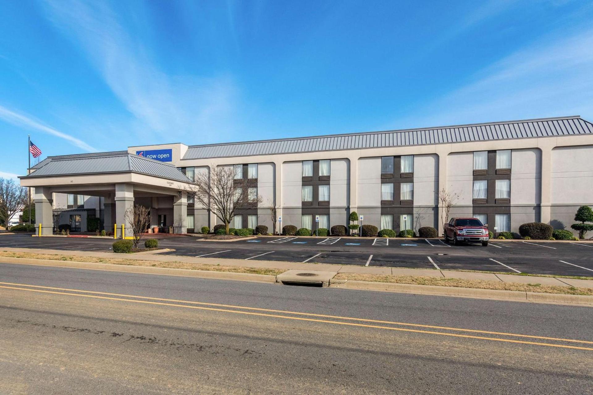 Wingate by Wyndham Conway AR photo 18