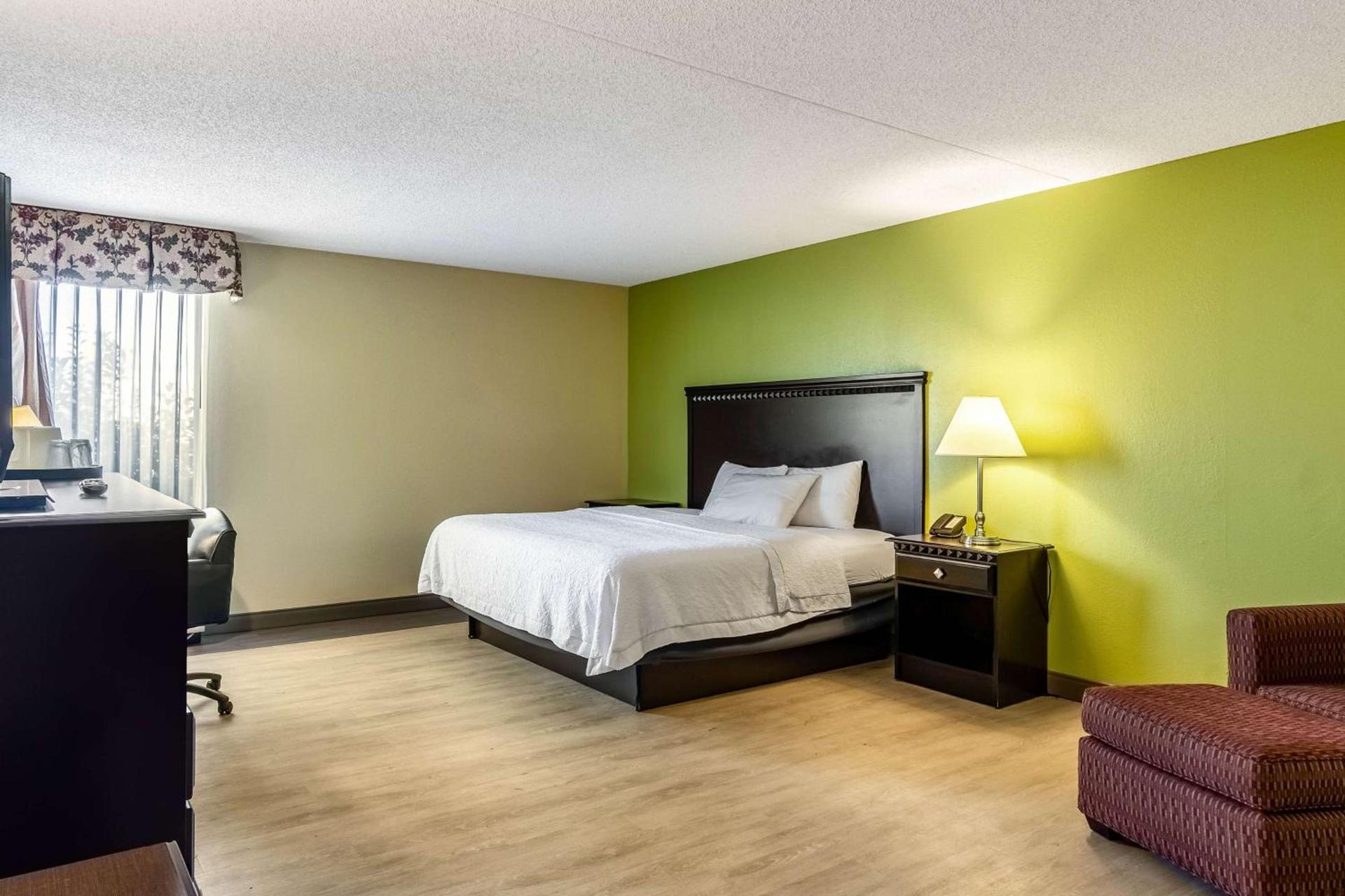 Wingate by Wyndham Conway AR photo 15