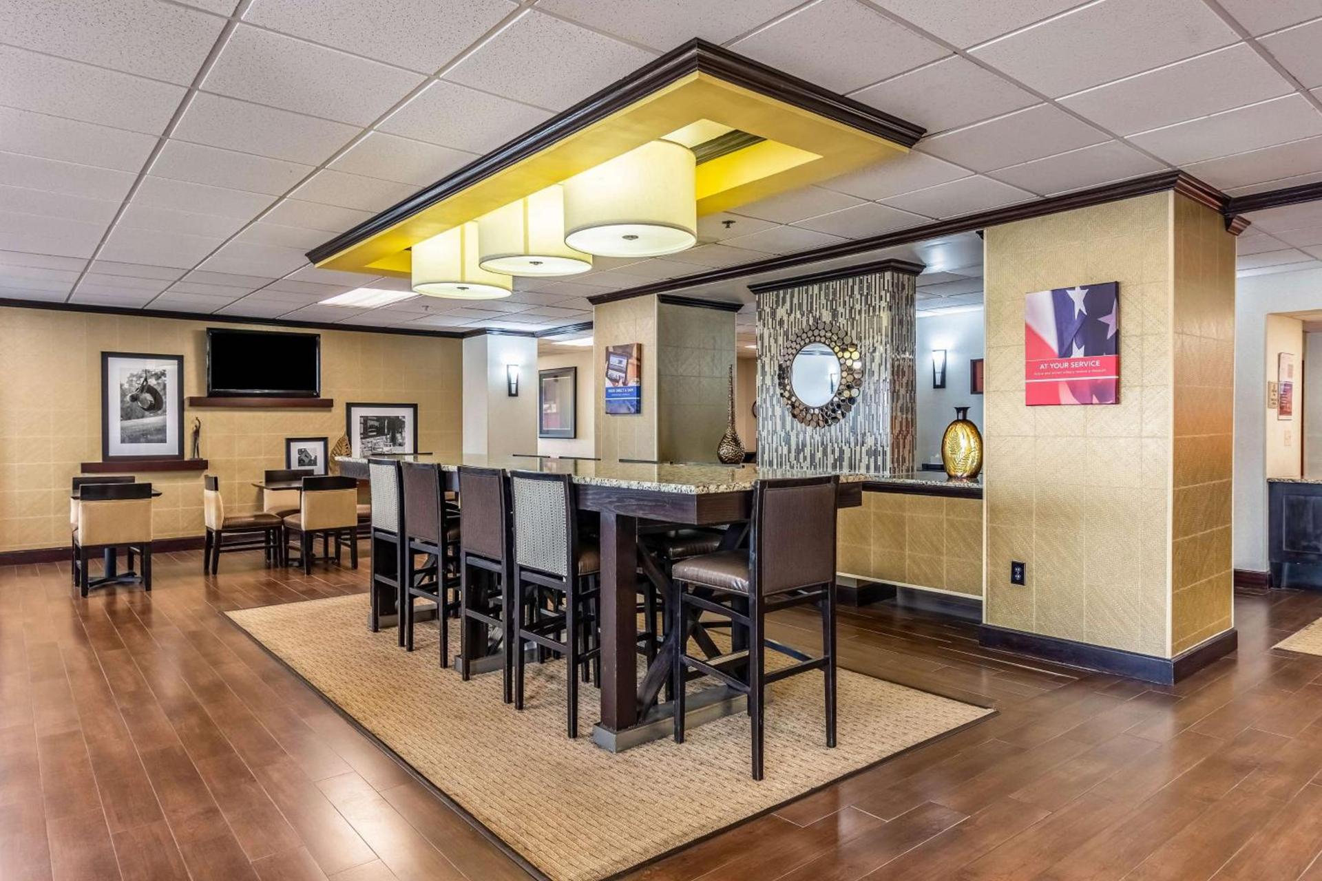 Wingate by Wyndham Conway AR photo 5