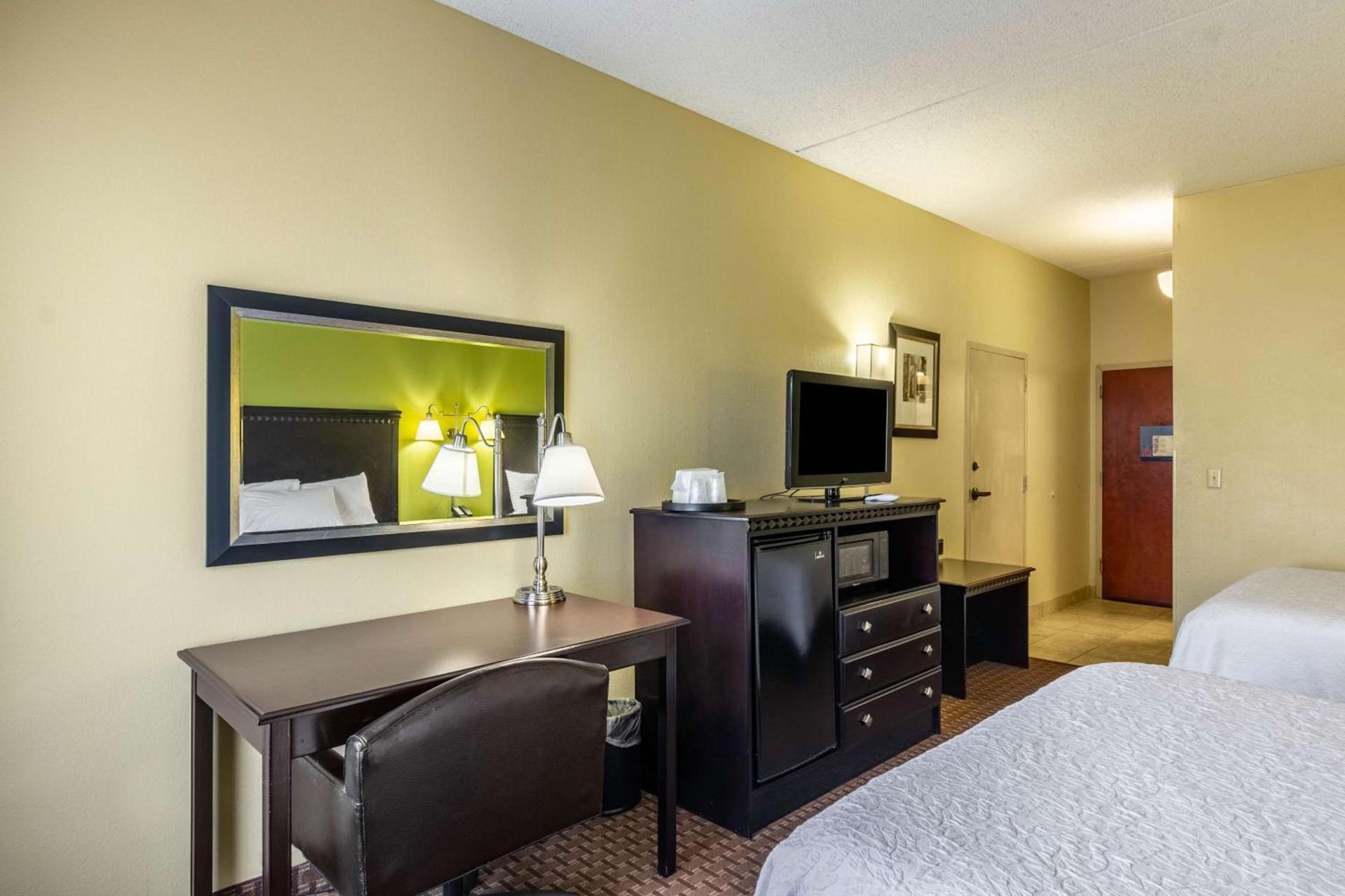 Wingate by Wyndham Conway AR photo 6