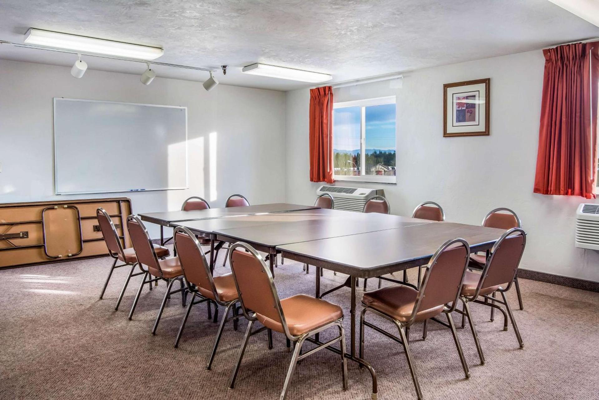 Motel 6-Wilsonville, OR - Portland photo 25
