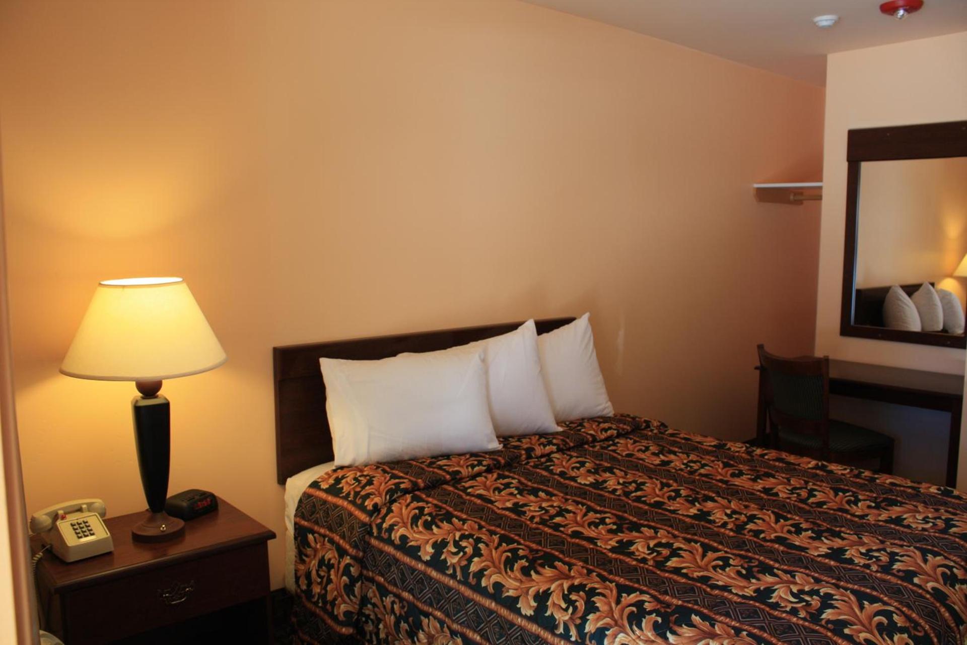 Gold Trail Motor Lodge photo 19