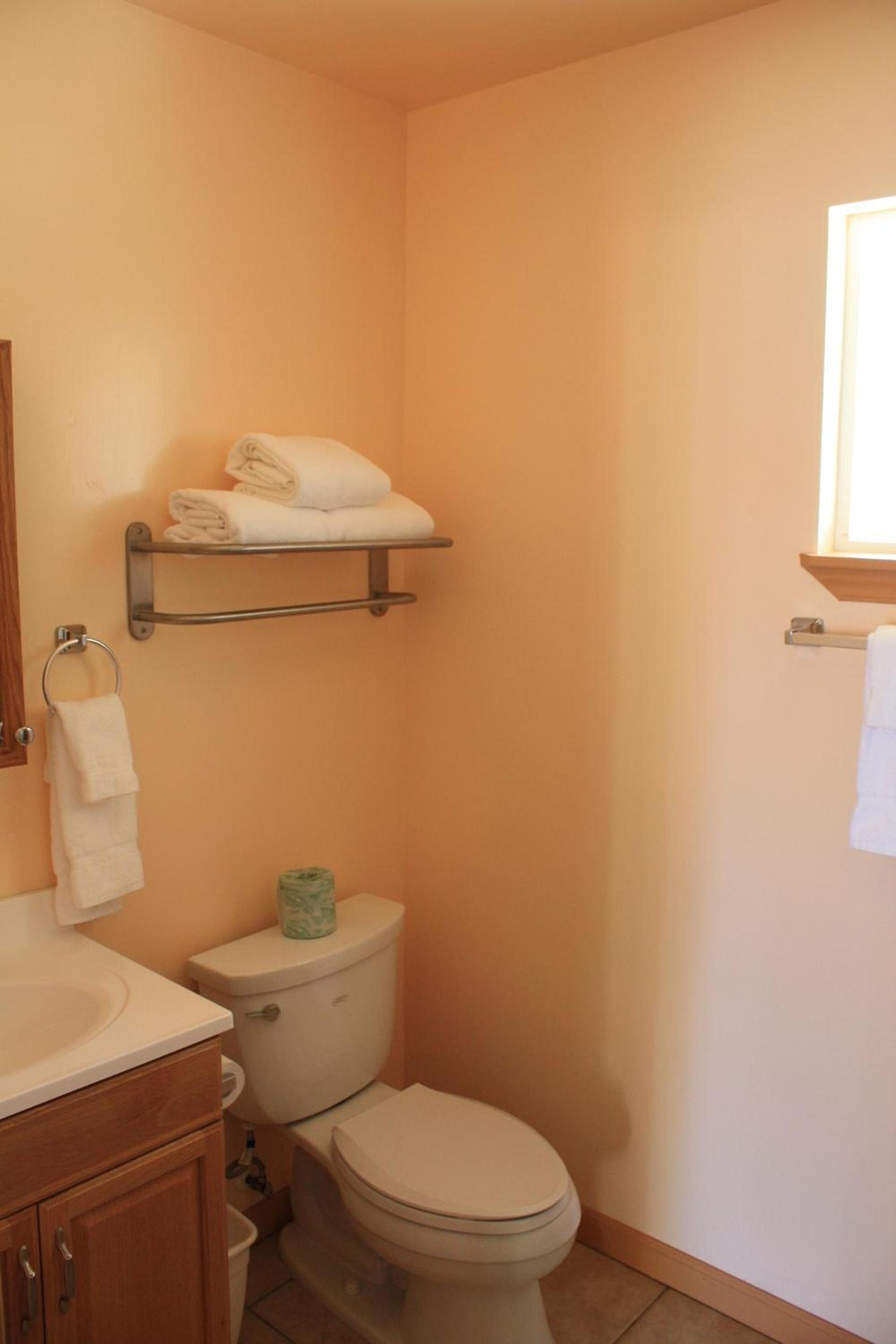 Gold Trail Motor Lodge photo 25