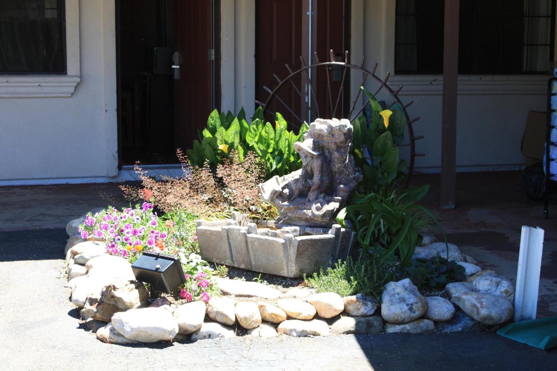 Mother Lode Motel photo 33