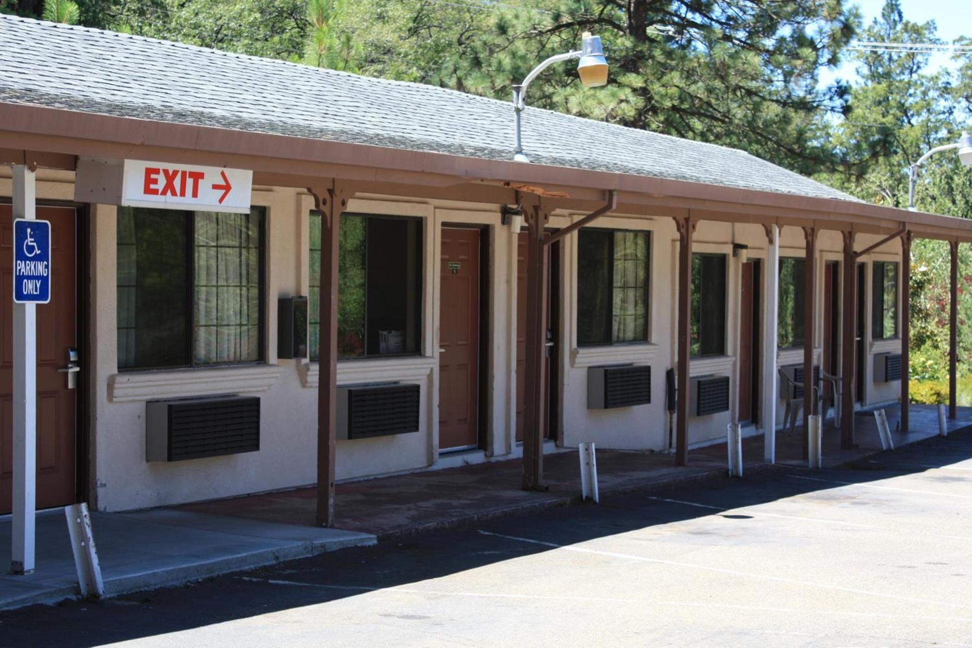 Mother Lode Motel photo 13