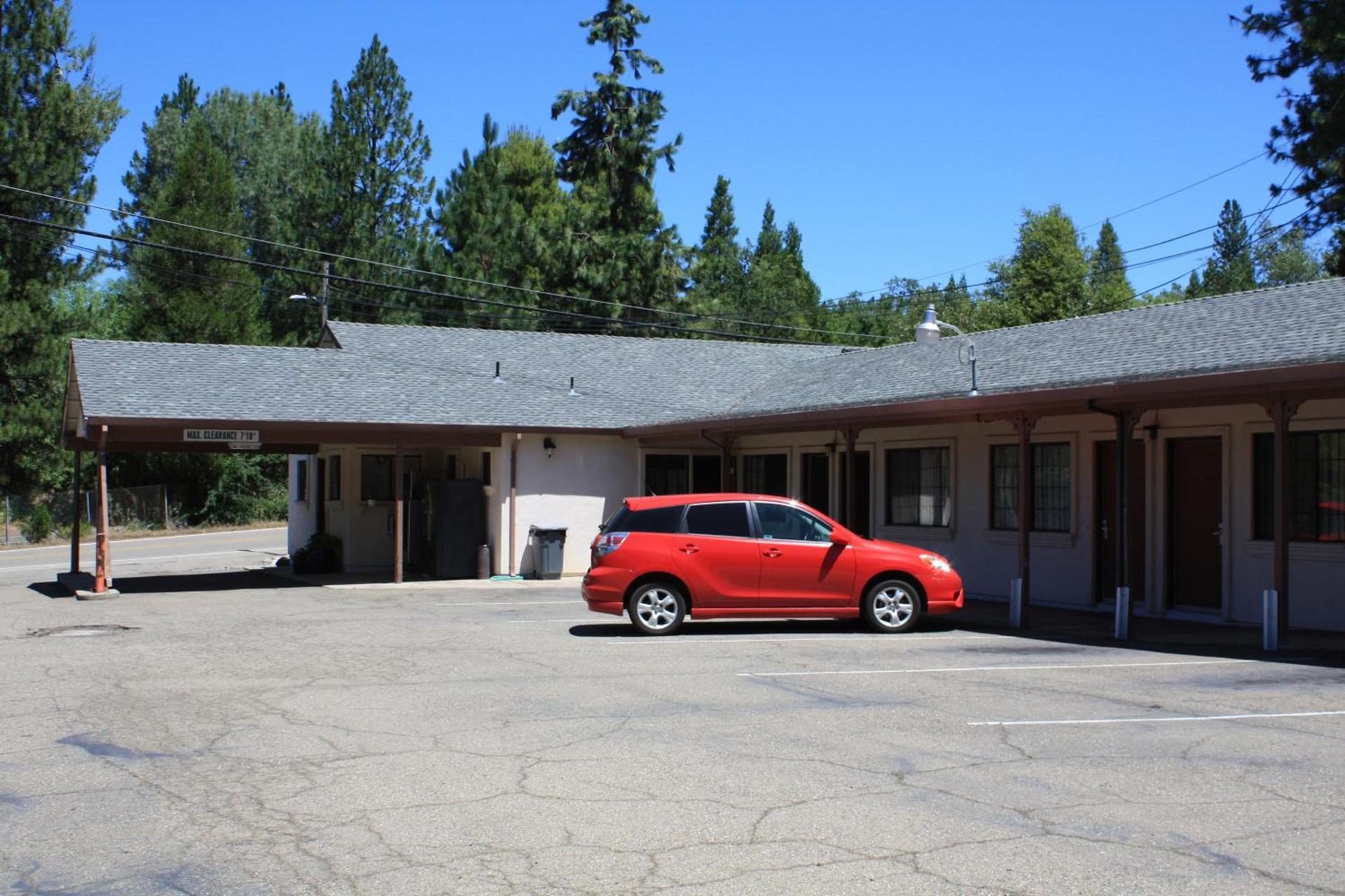 Mother Lode Motel photo 8