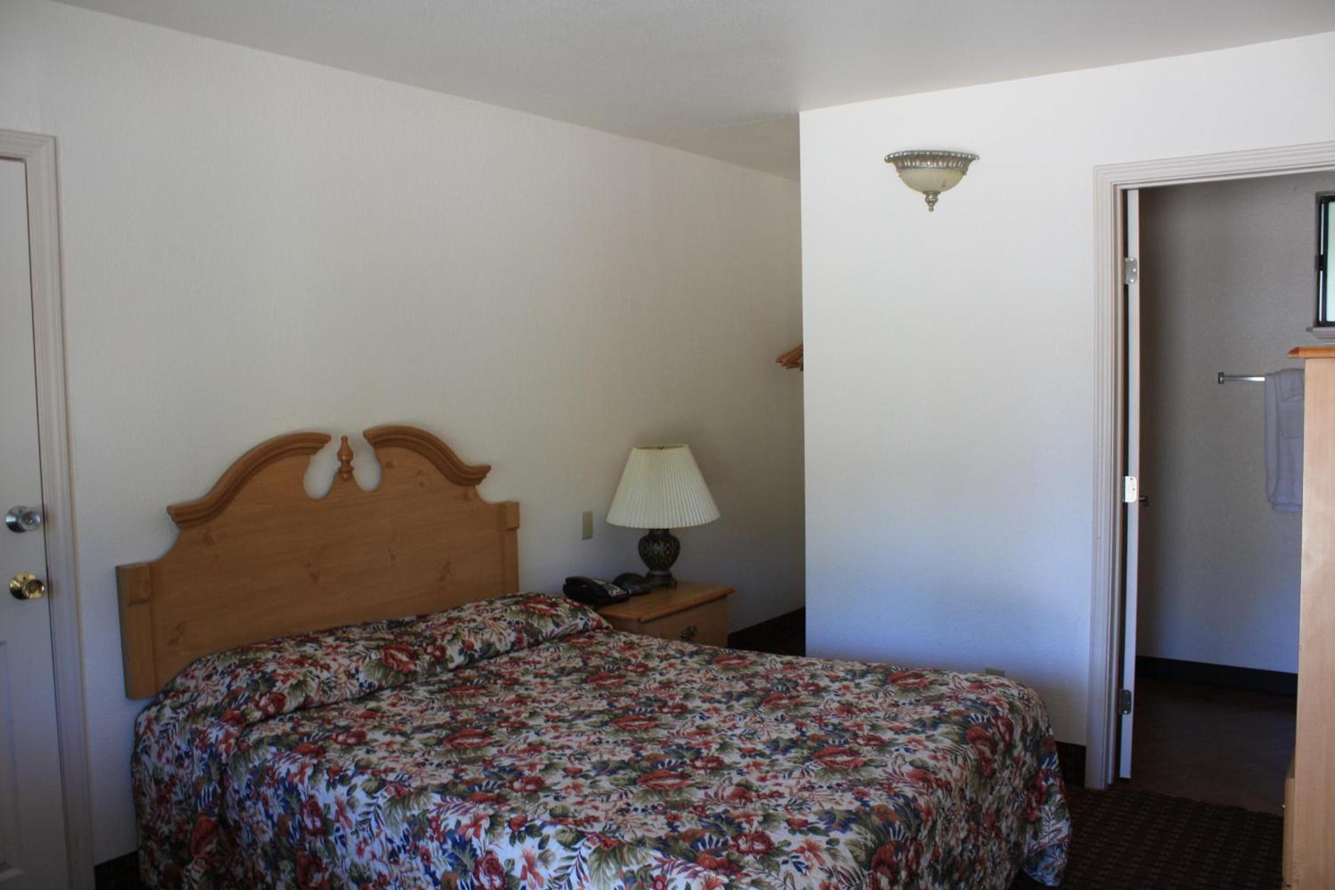 Mother Lode Motel photo 30