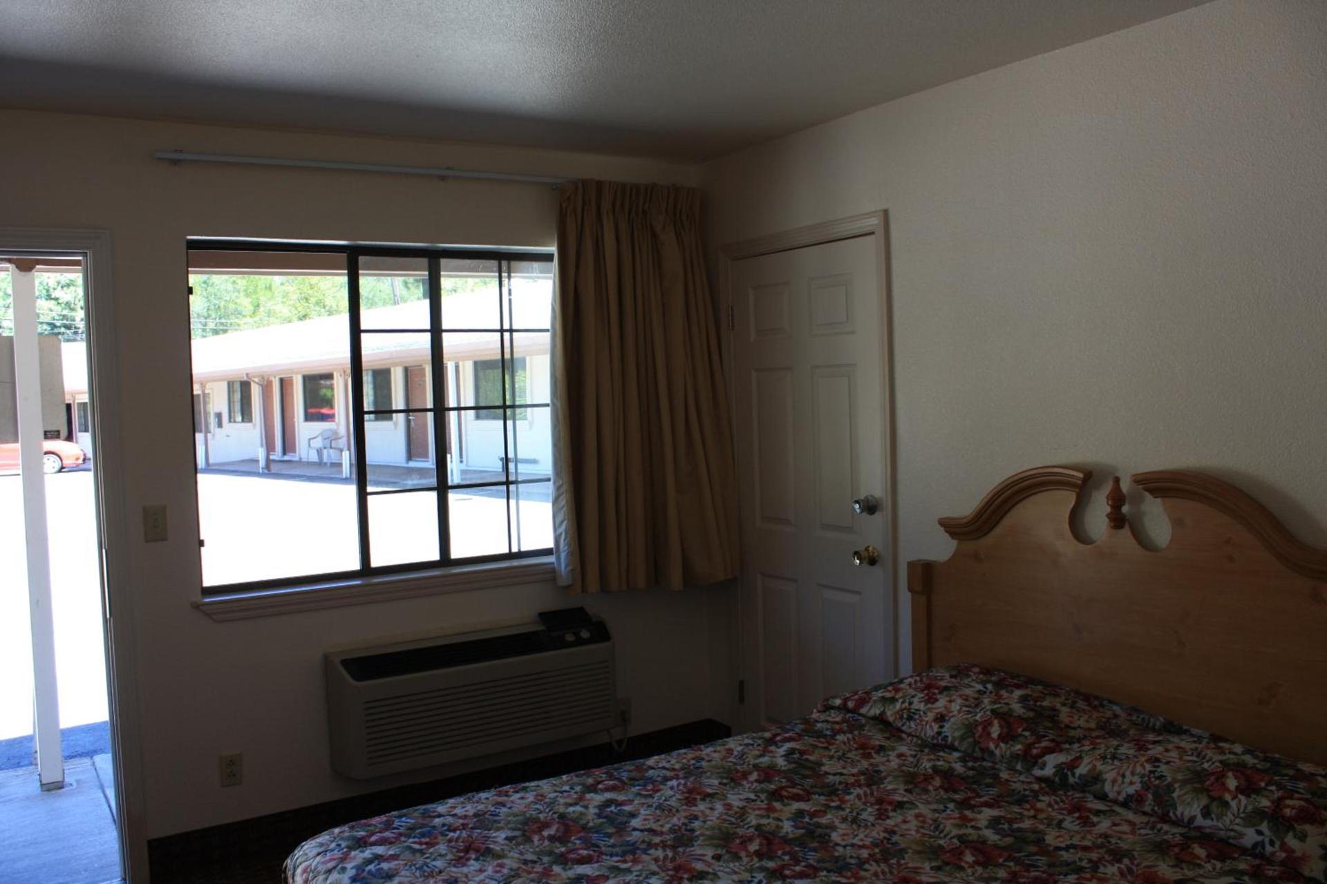 Mother Lode Motel photo 23