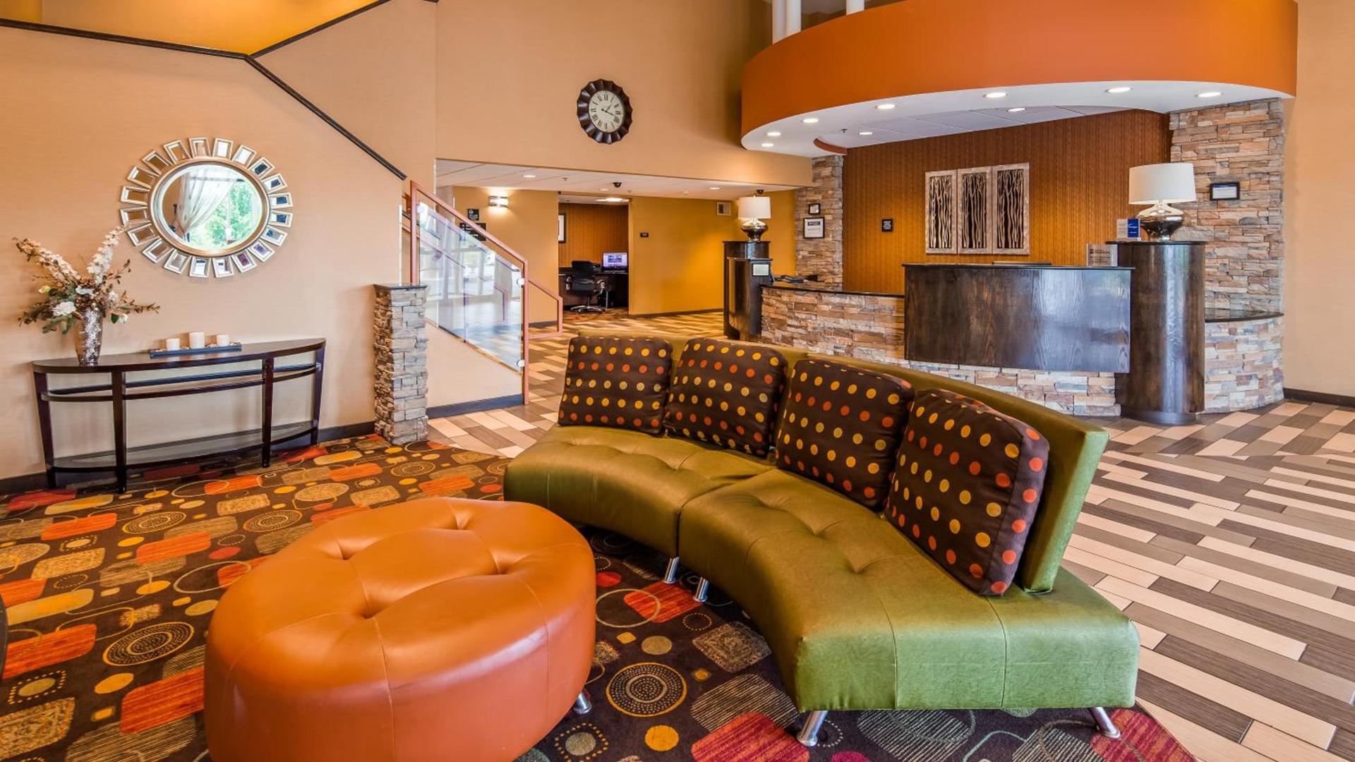 Best Western Luxbury Inn Fort Wayne photo 13