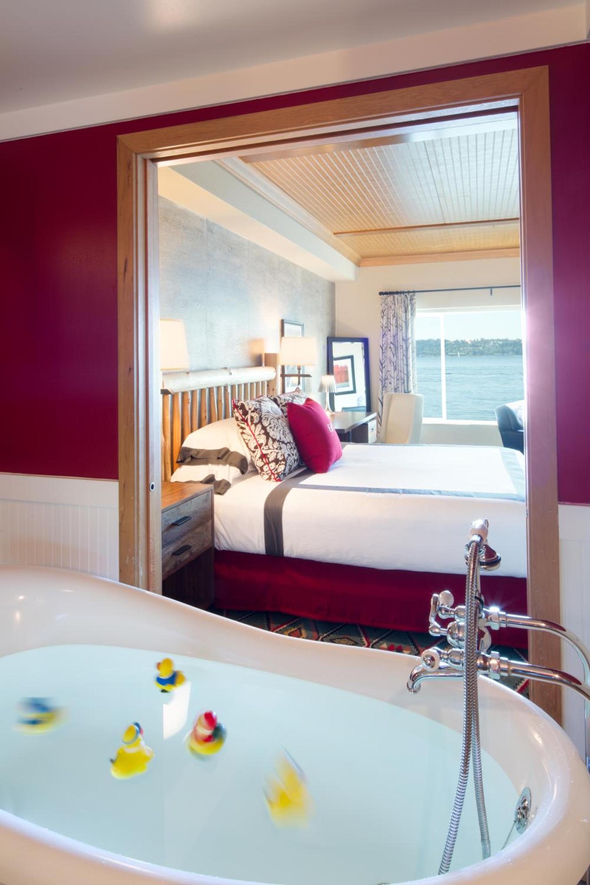 The Edgewater, a Noble House Hotel photo 13