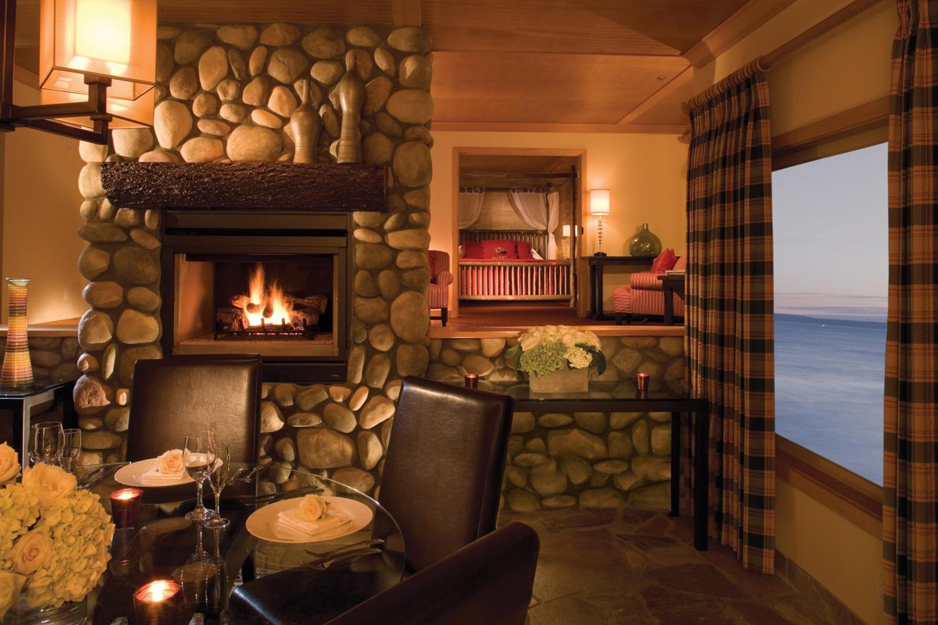 The Edgewater, a Noble House Hotel photo 2