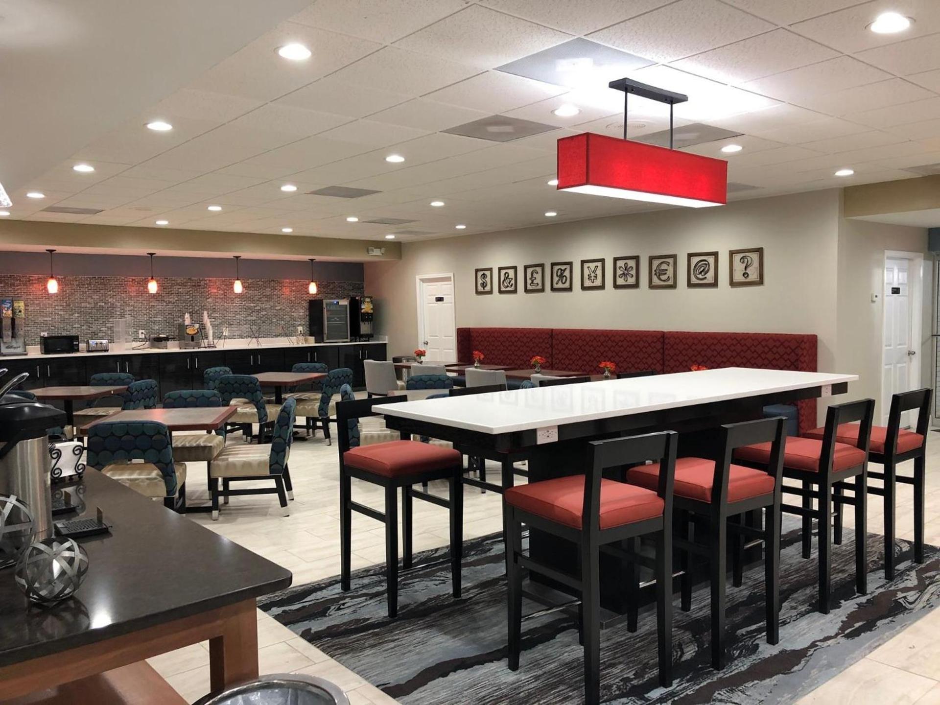Quality Inn Dalton East photo 58