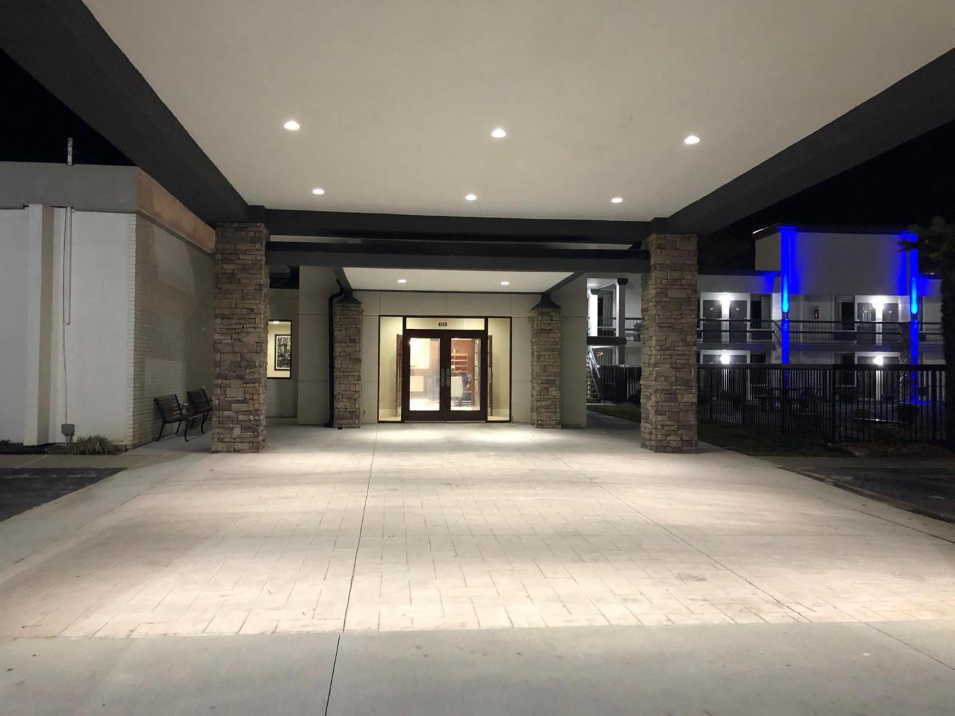Quality Inn Dalton East photo 62