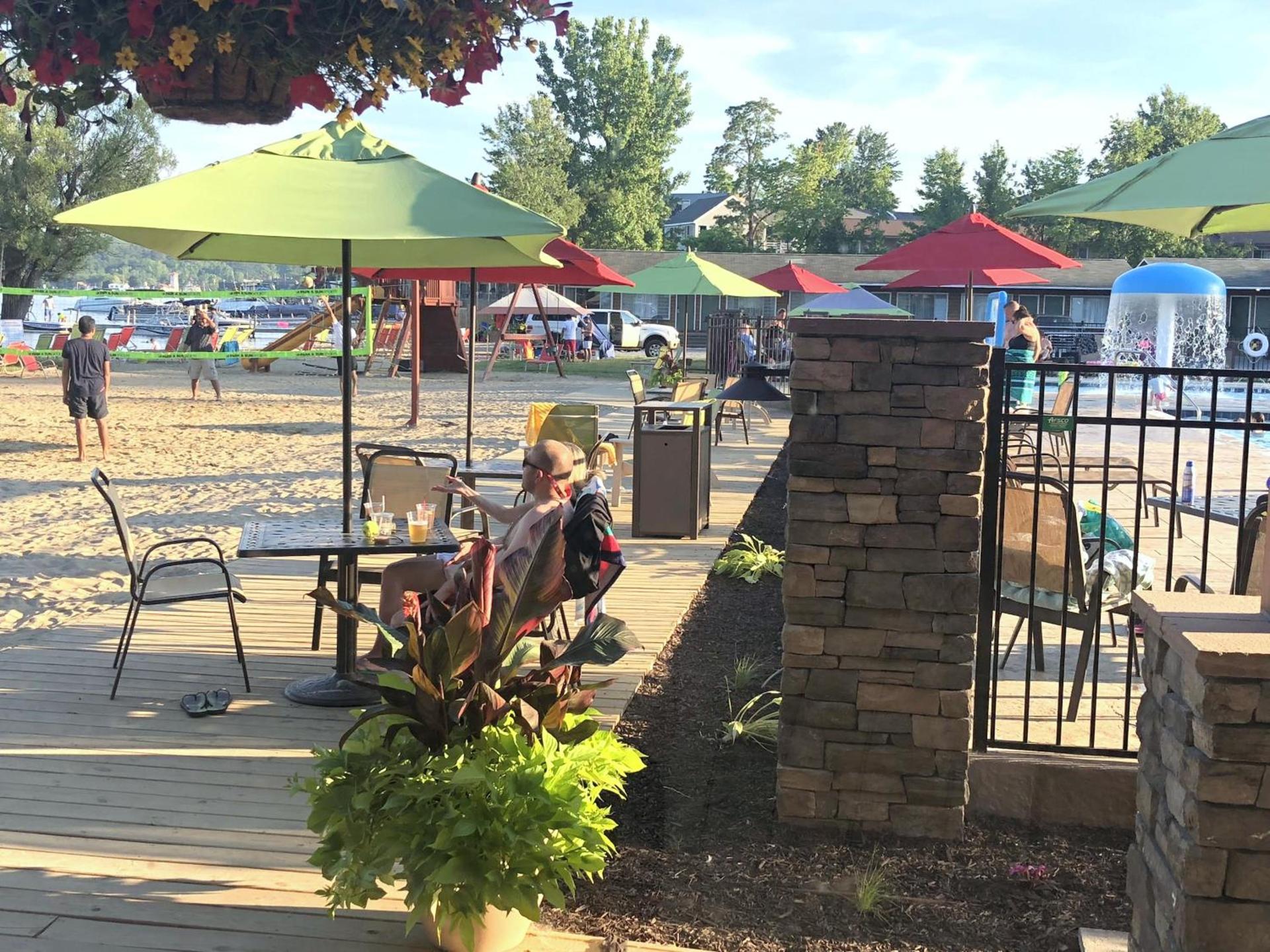 Scotty's Lakeside Resort photo 9