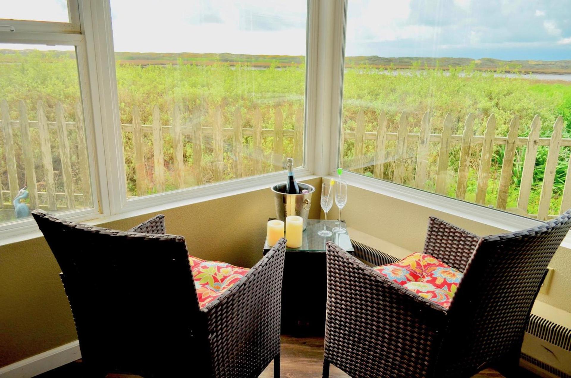 Captain's Inn at Moss Landing photo 21