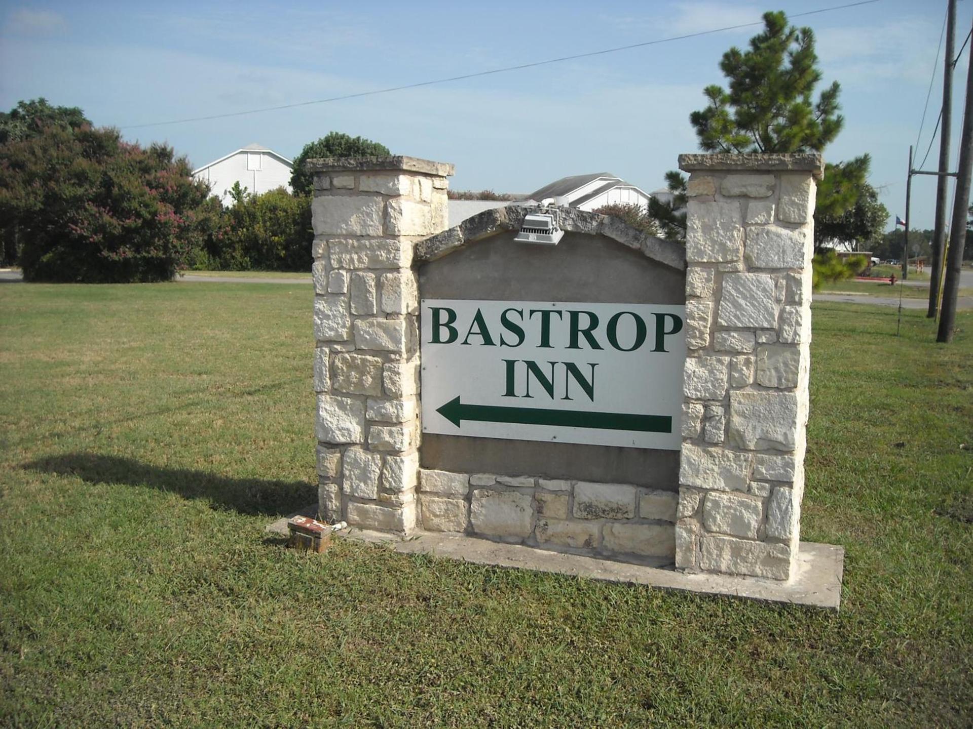 Bastrop Inn photo 10