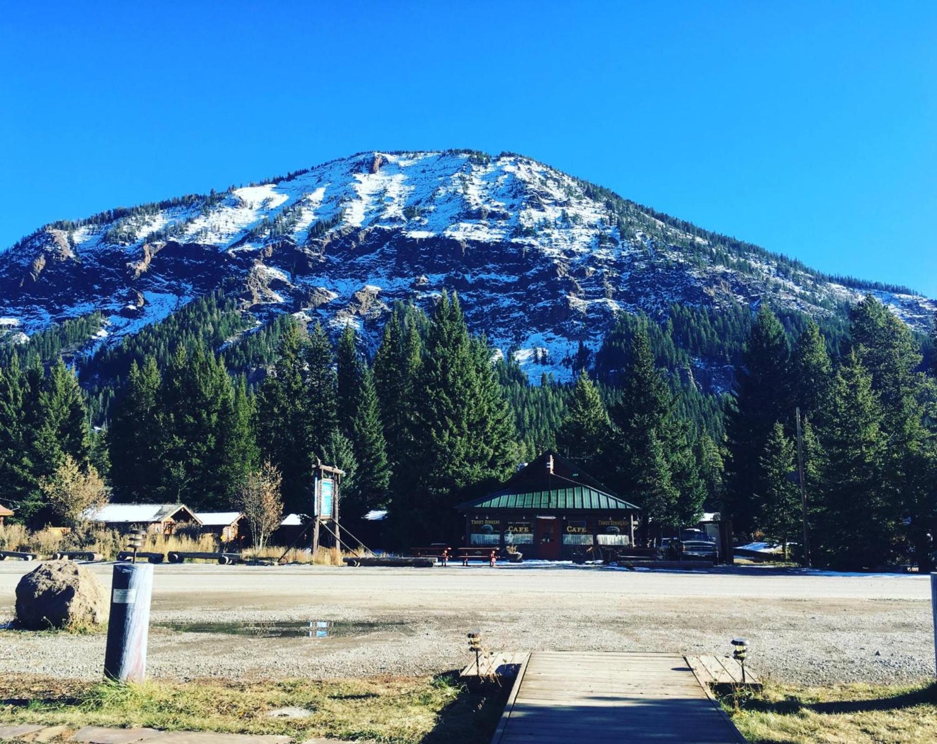 Silver Gate Lodging photo 6