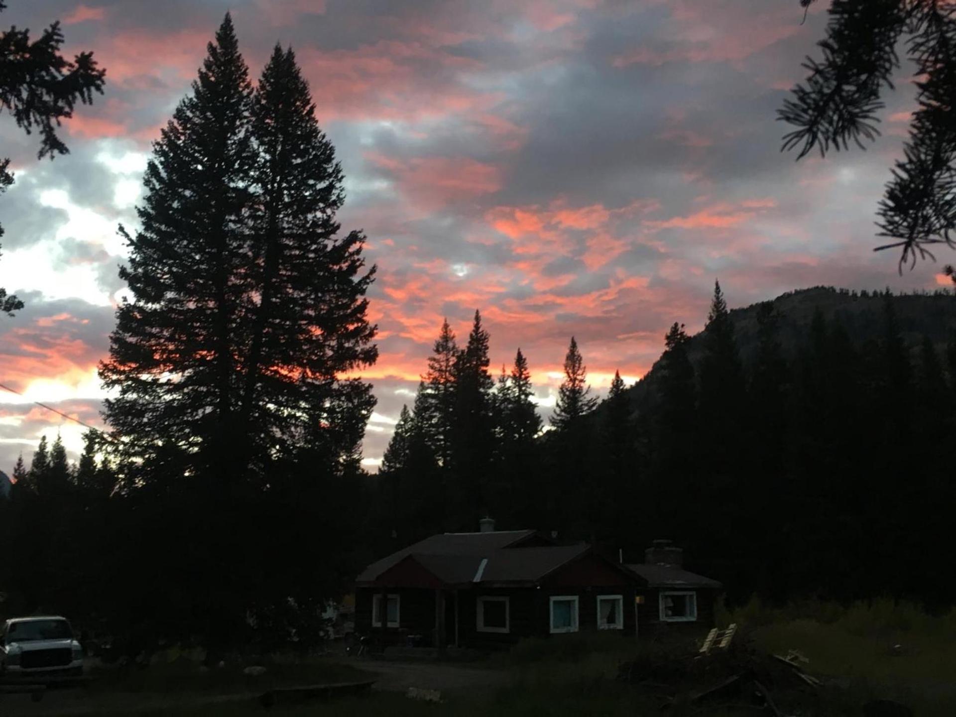 Silver Gate Lodging photo 45