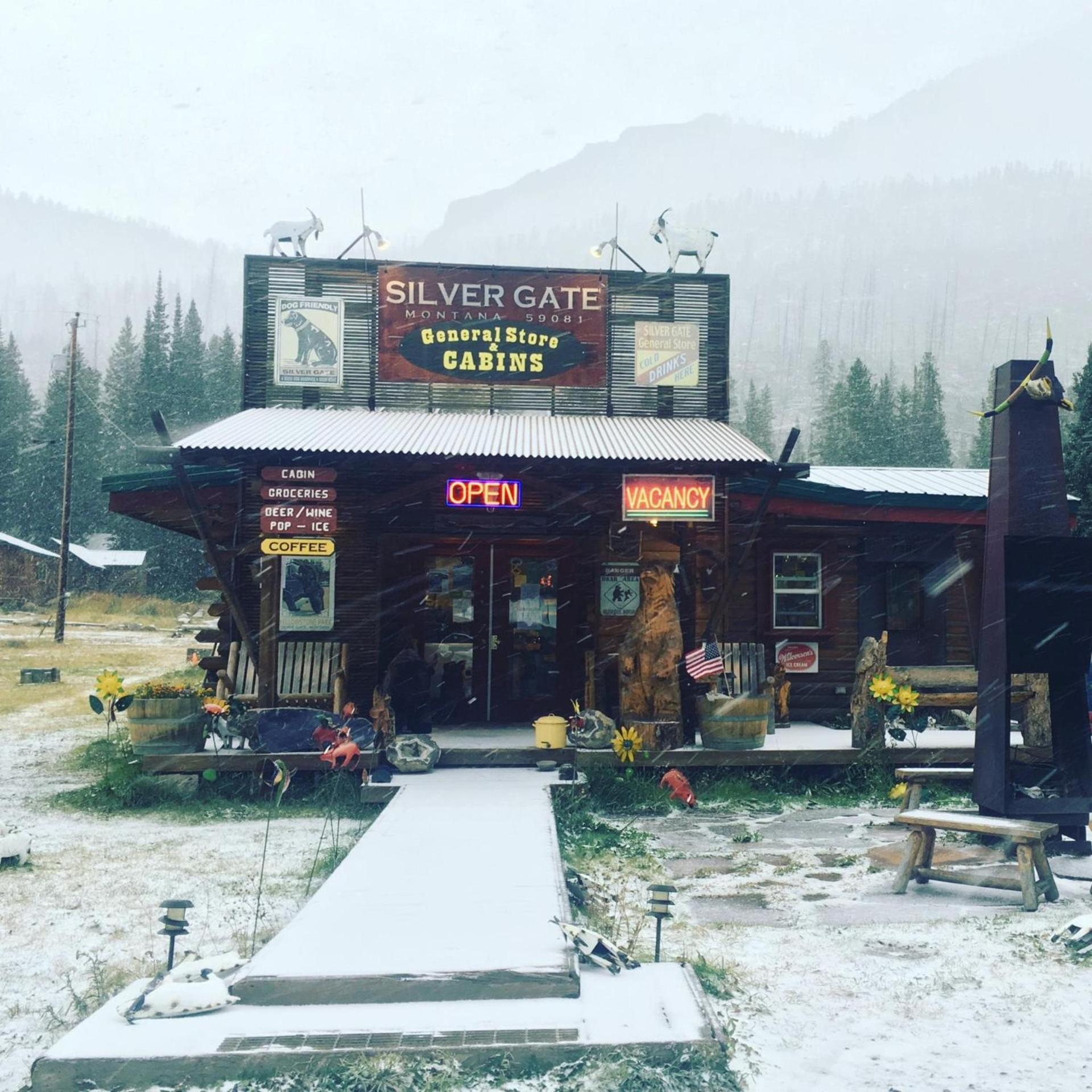 Silver Gate Lodging photo 46