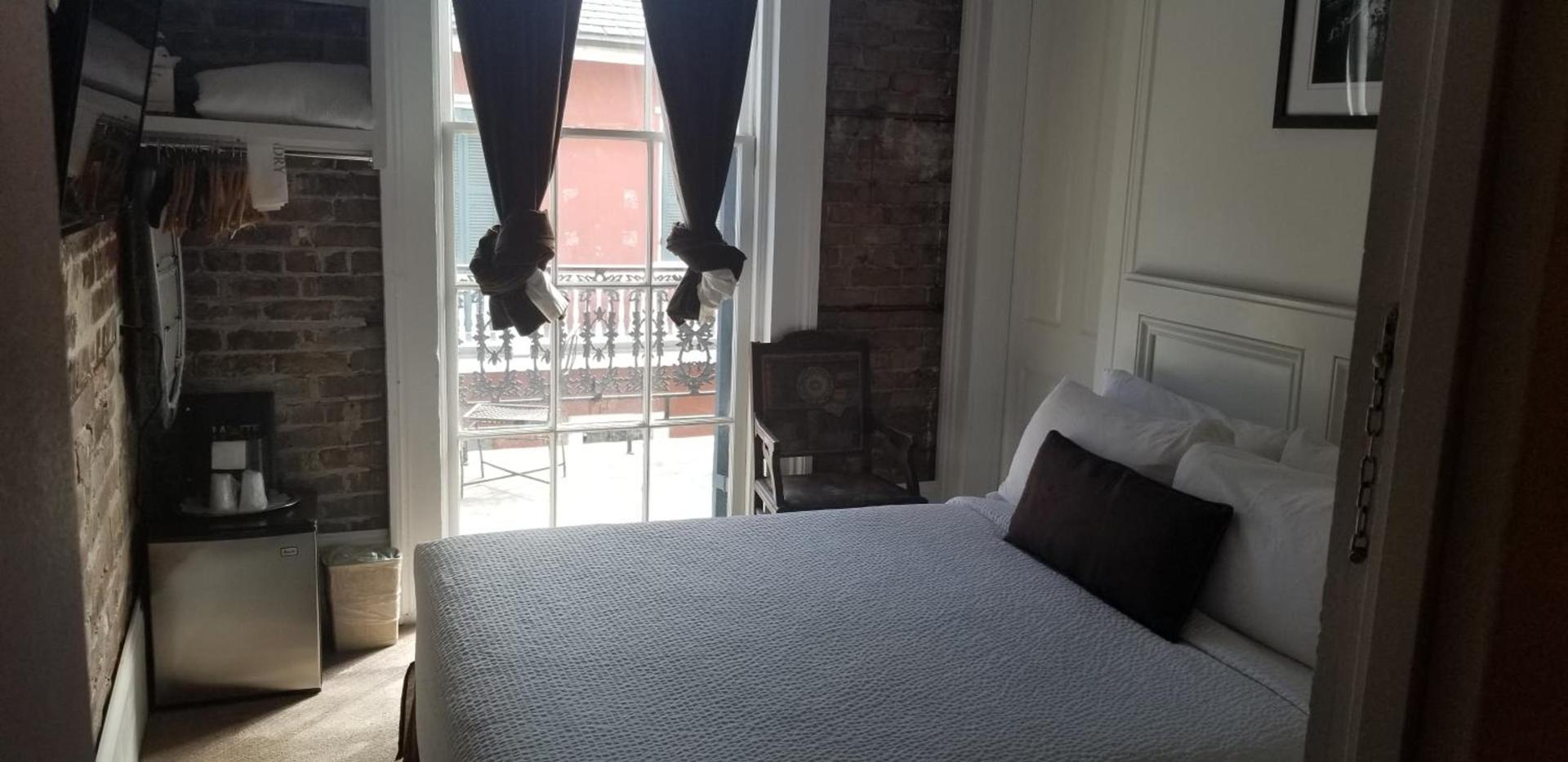Lafitte Hotel & Bar photo 16