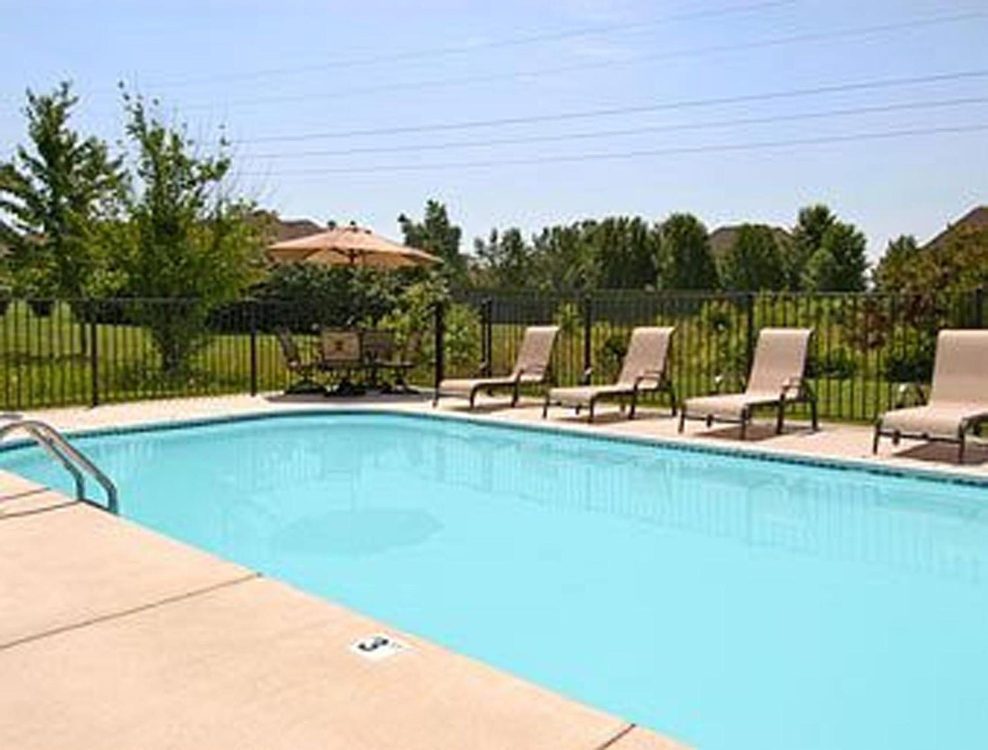 Days Inn by Wyndham Battlefield Rd/Hwy 65 photo 18
