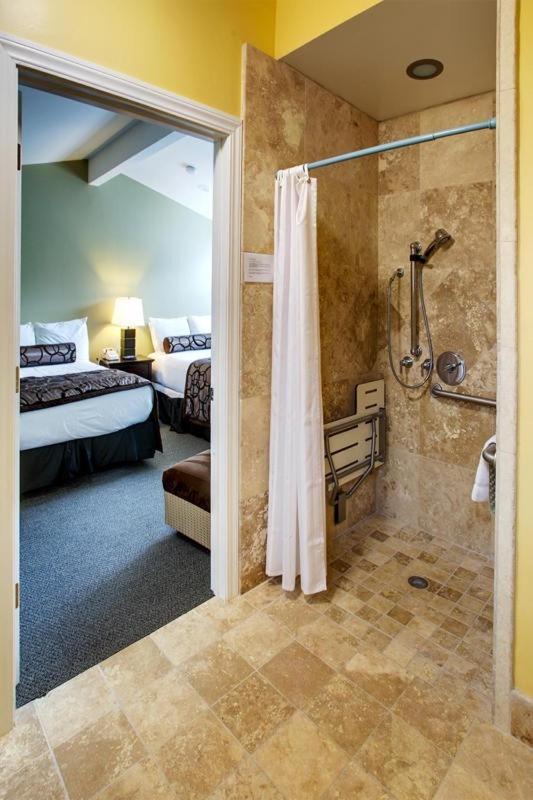 Monterey Peninsula Inn photo 30