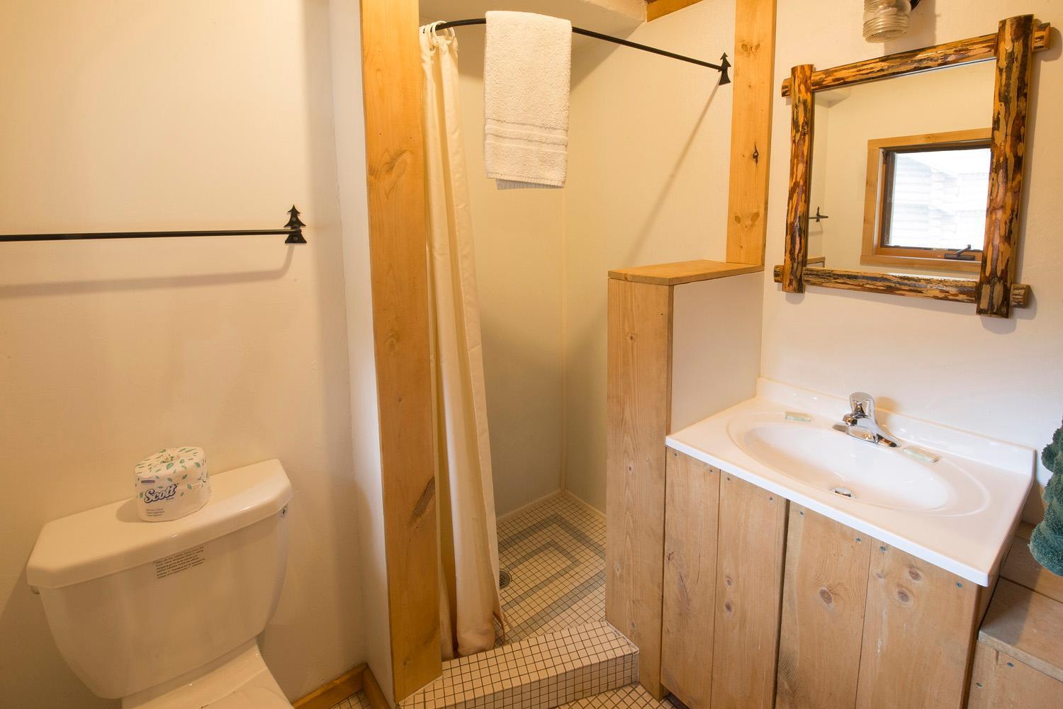 Silver Gate Lodging photo 41