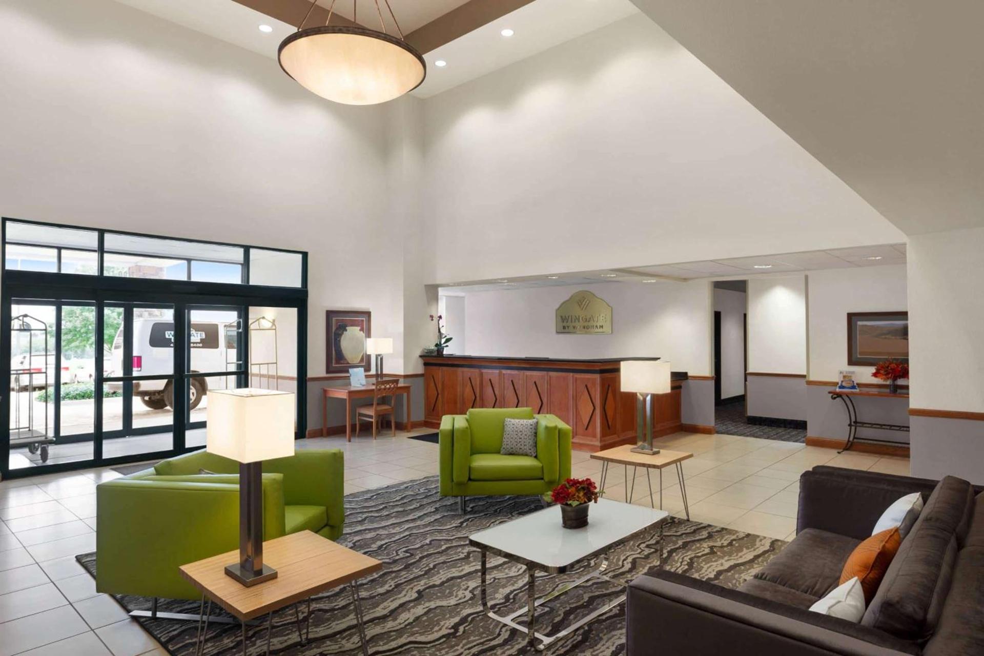 Wingate by Wyndham Bentonville photo 3