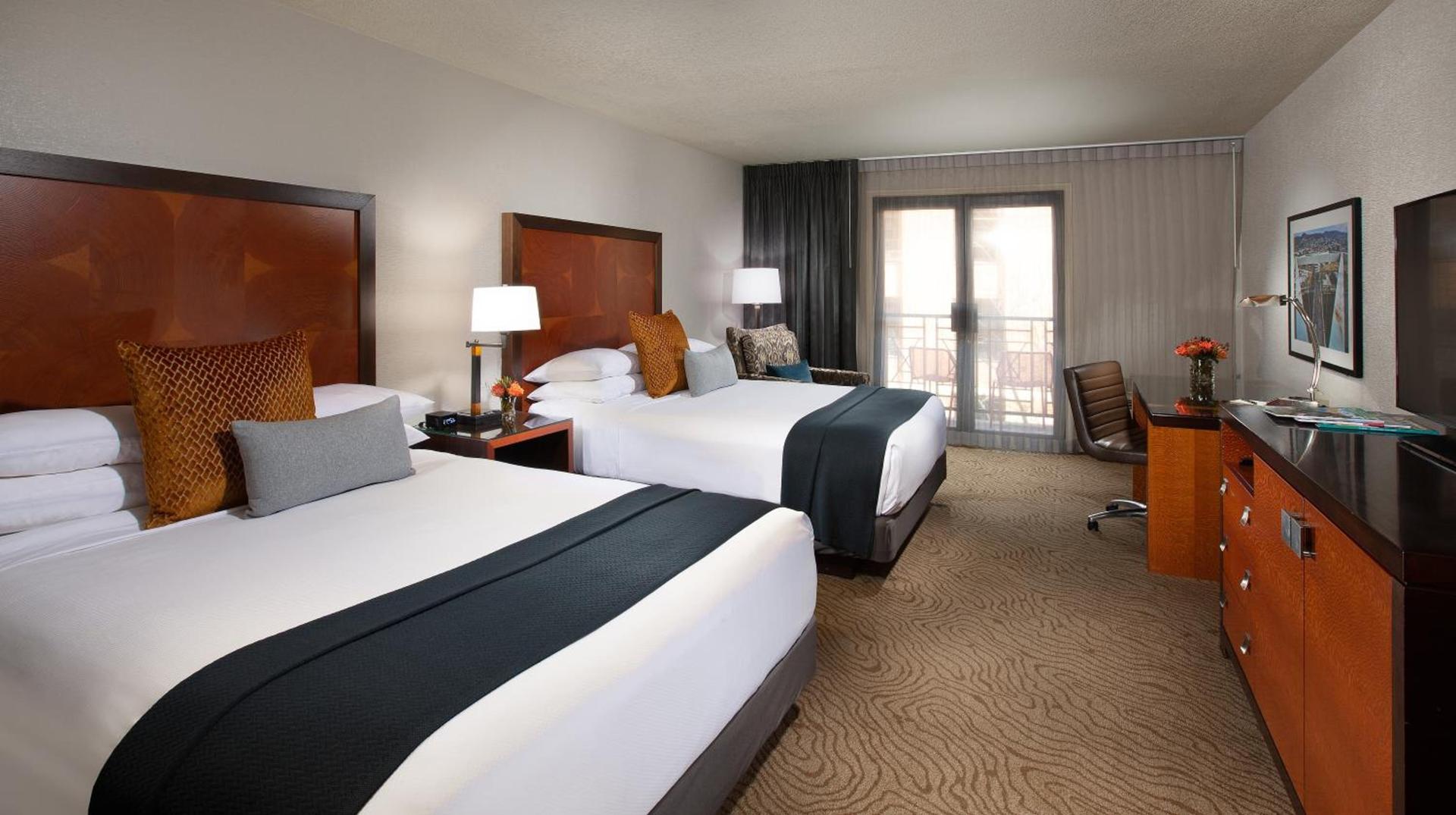 The Paramount Hotel Portland photo 2