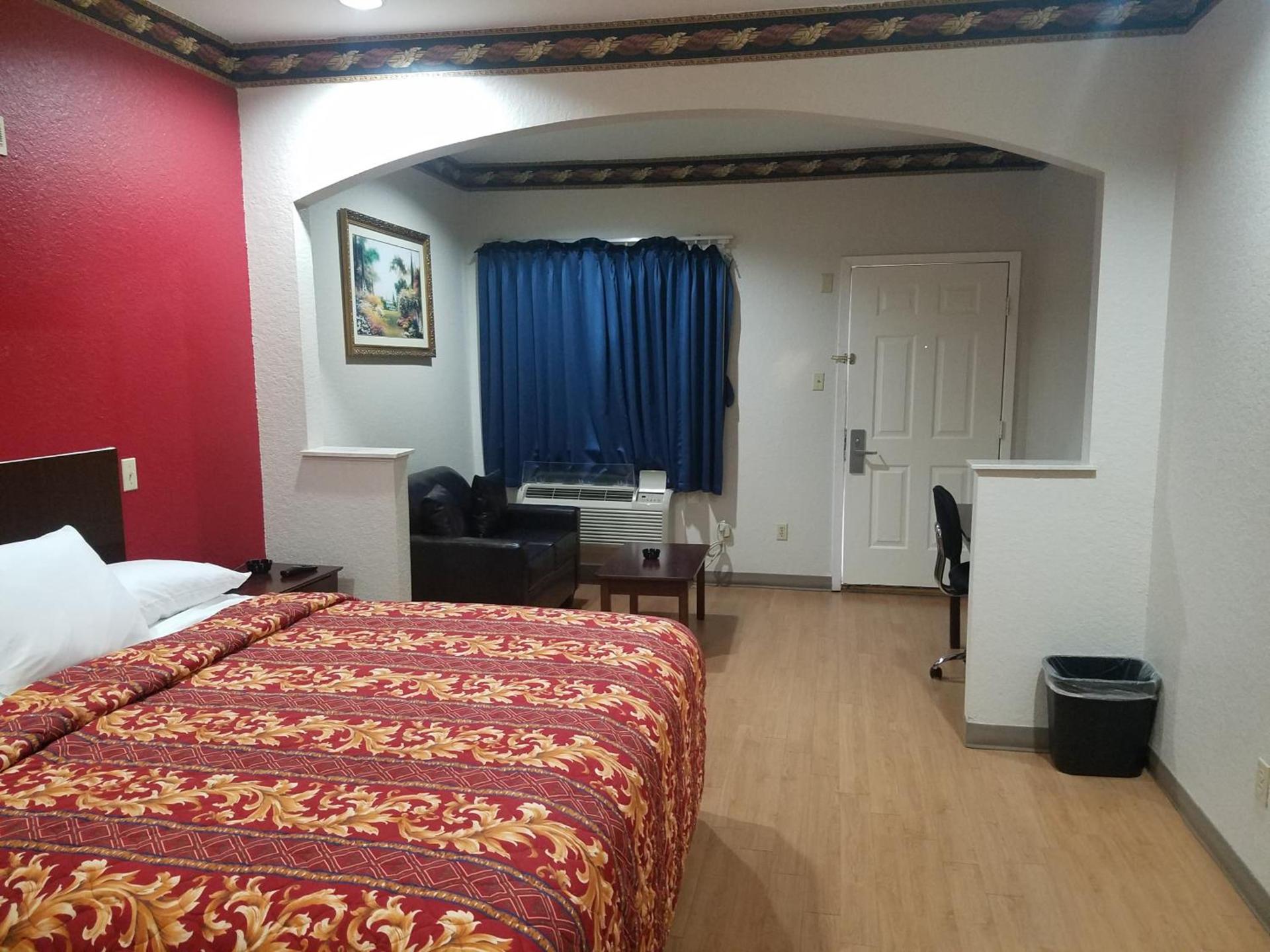 Scott Inn & Suites - Downtown Houston photo 21