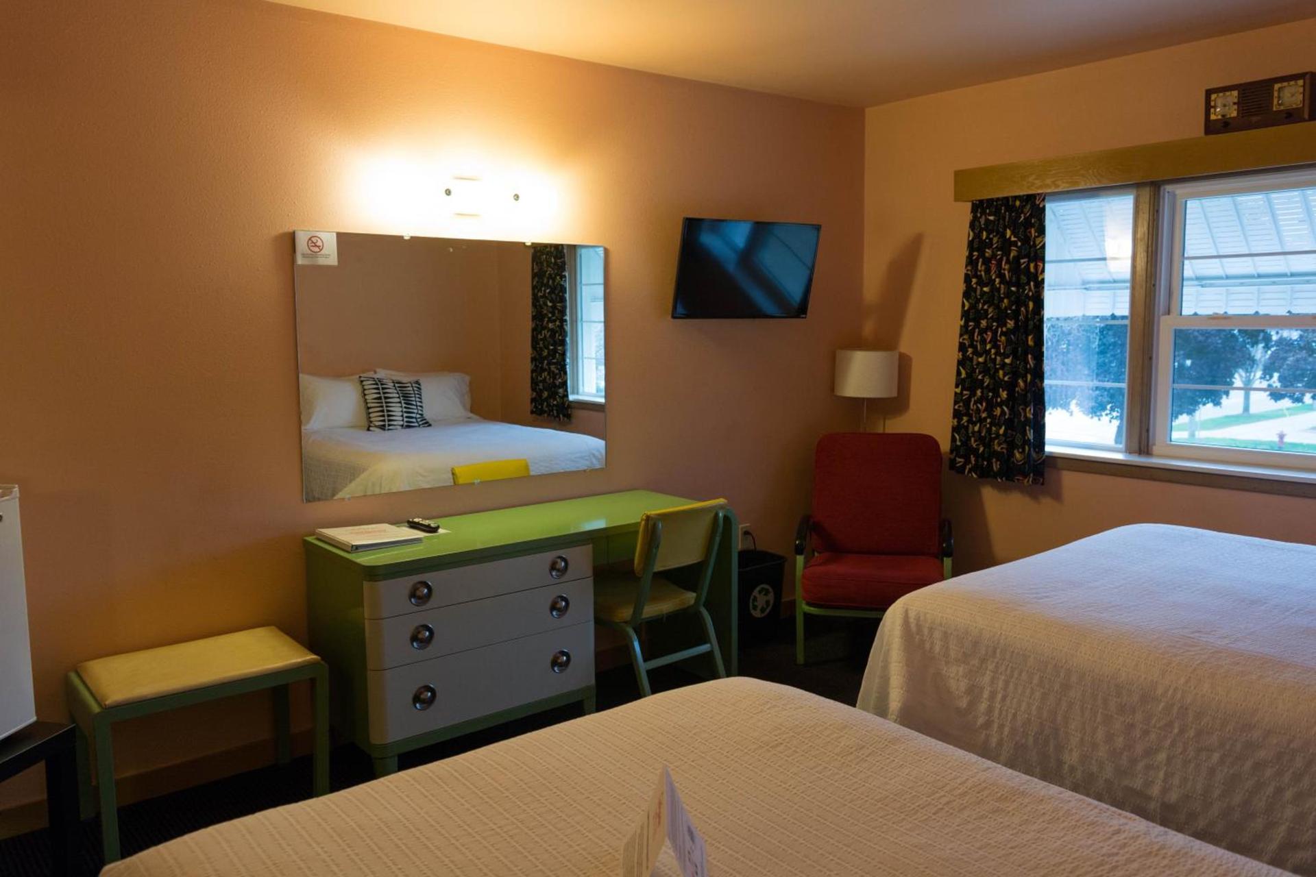 Holiday Music Motel photo 6