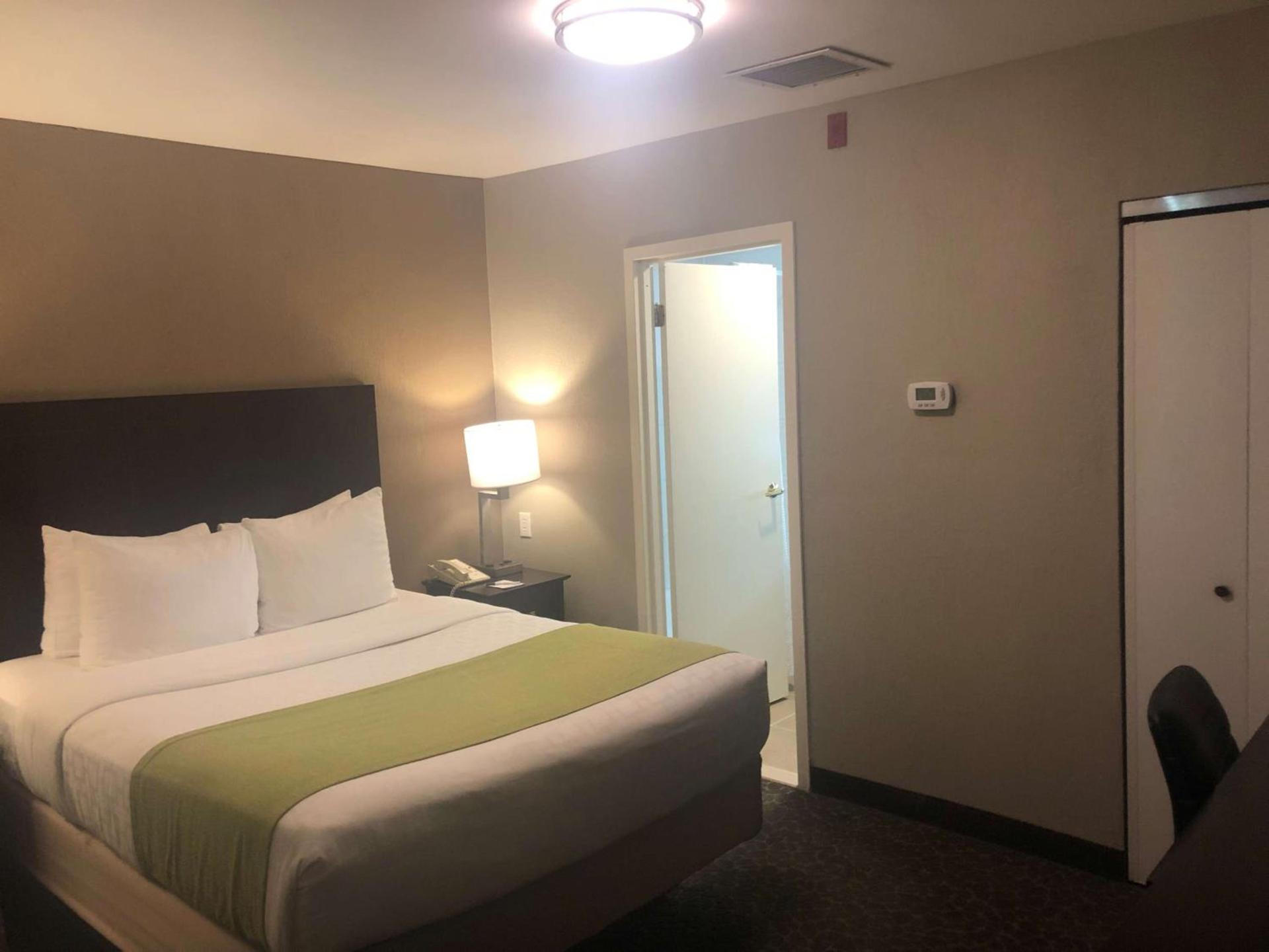 Best Western Fort Lee photo 14