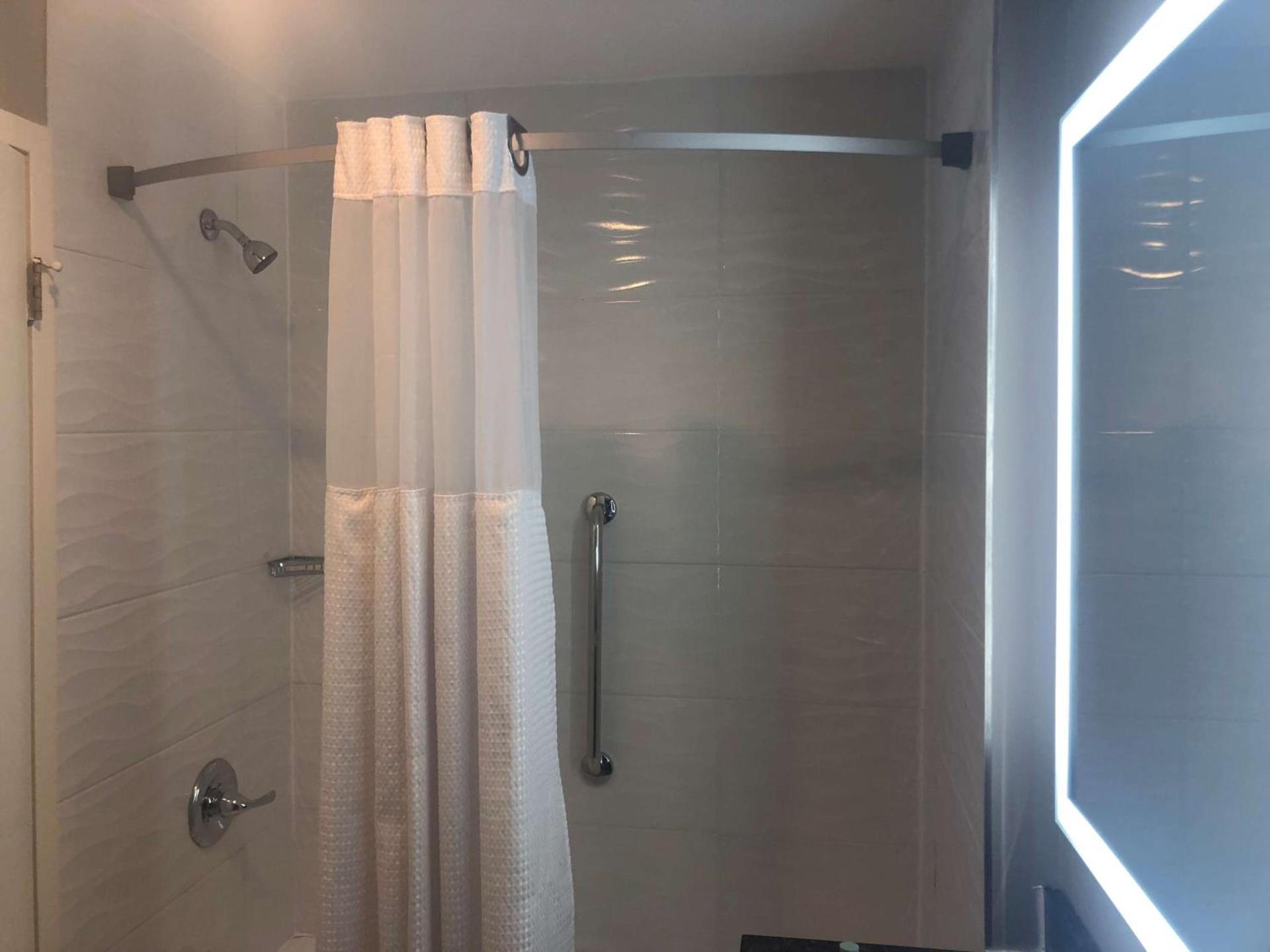 Best Western Fort Lee photo 29