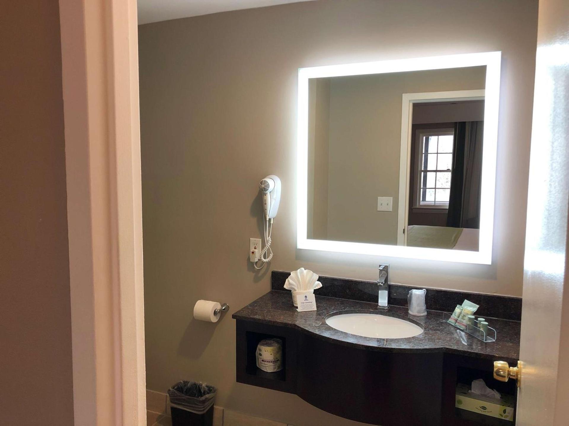 Best Western Fort Lee photo 30