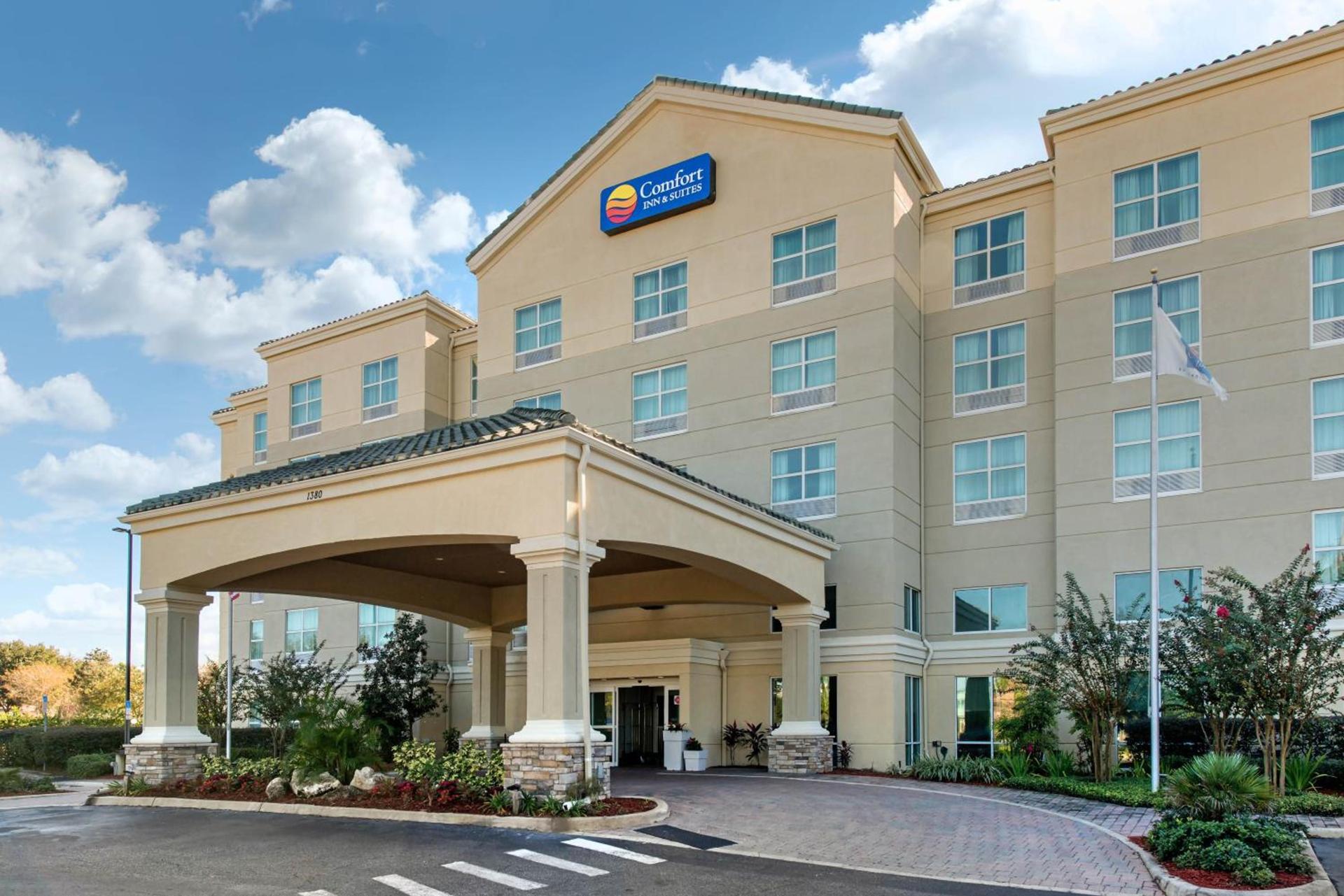 Comfort Inn & Suites Tavares North — hotel in Tavares