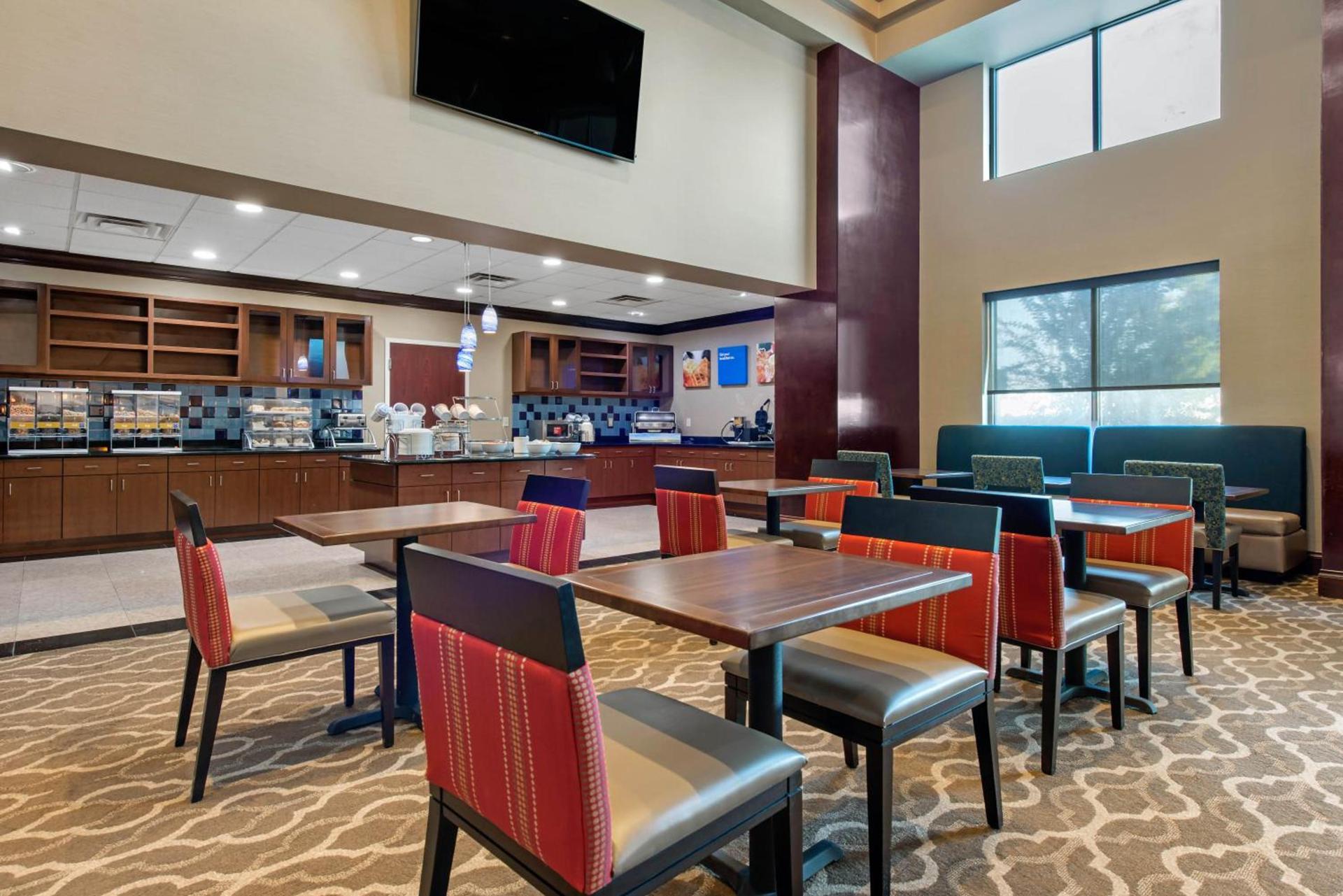 Comfort Inn & Suites Tavares North photo 16