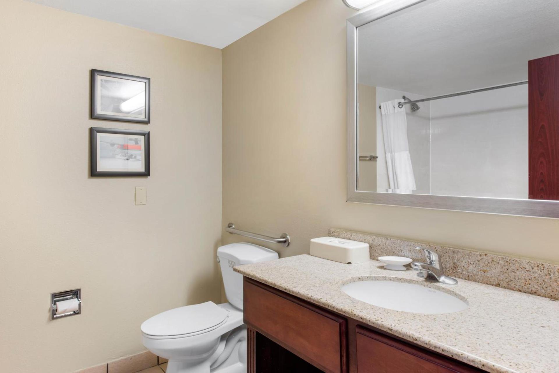 Comfort Inn & Suites Tavares North photo 29