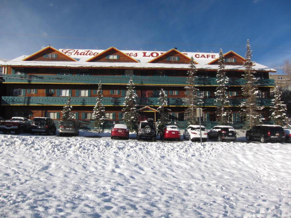Chateau Apres Lodge photo 3