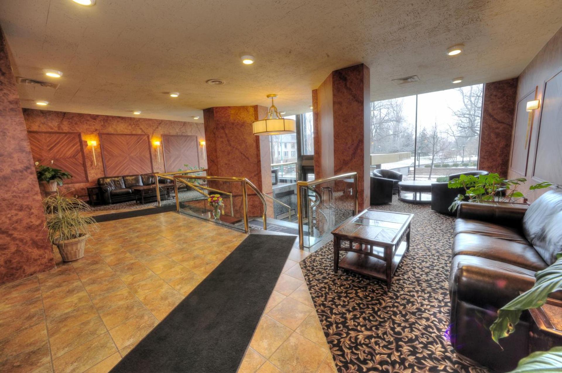 Lenox Hotel and Suites photo 3