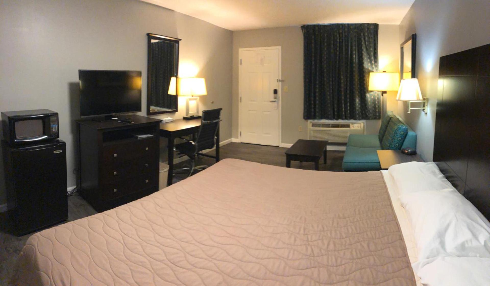 Deerfield Inn and Suites - Fairview photo 39