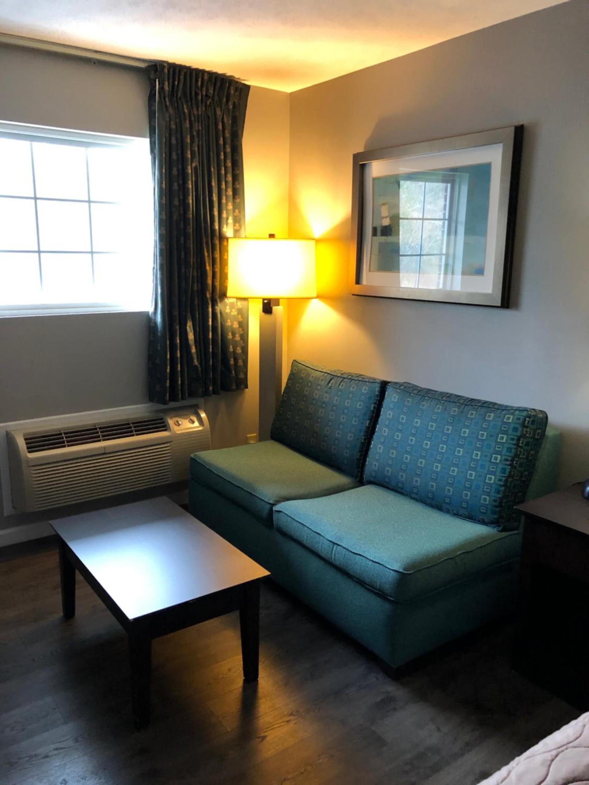 Deerfield Inn and Suites - Fairview photo 4