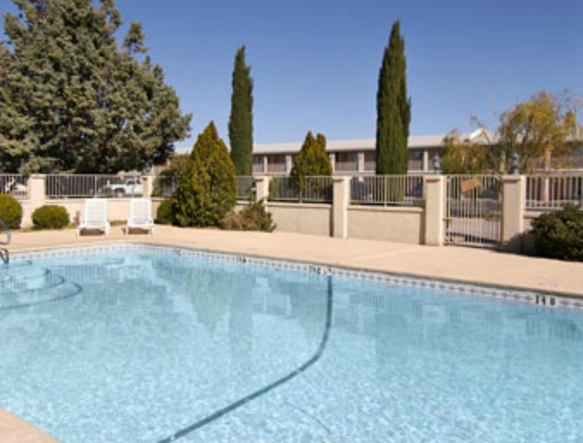 Days Inn by Wyndham Deming photo 16