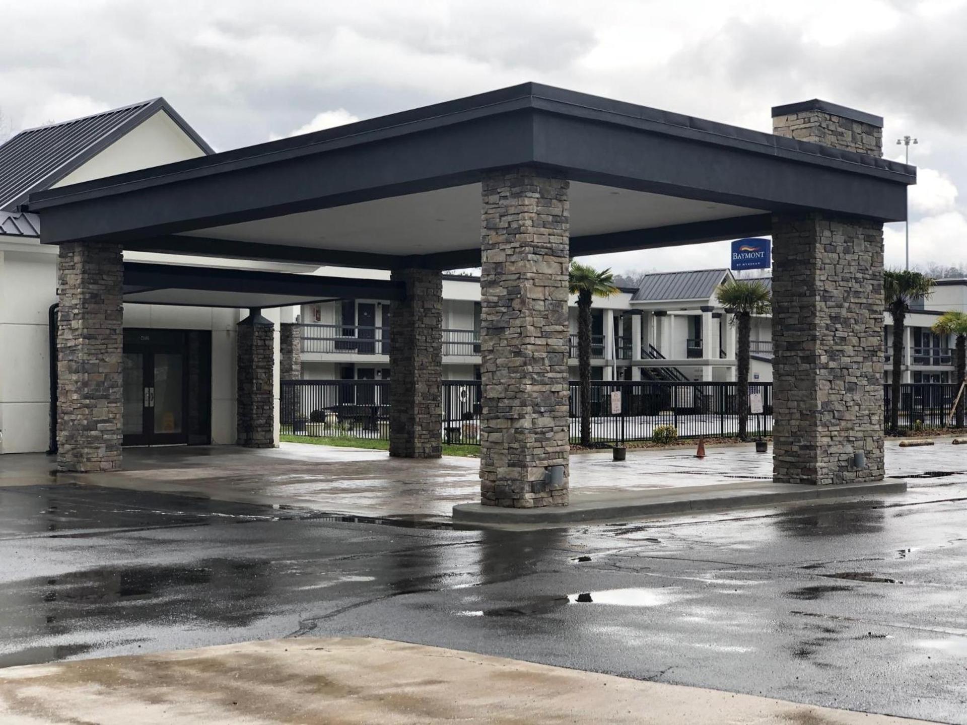 Quality Inn Dalton East photo 48