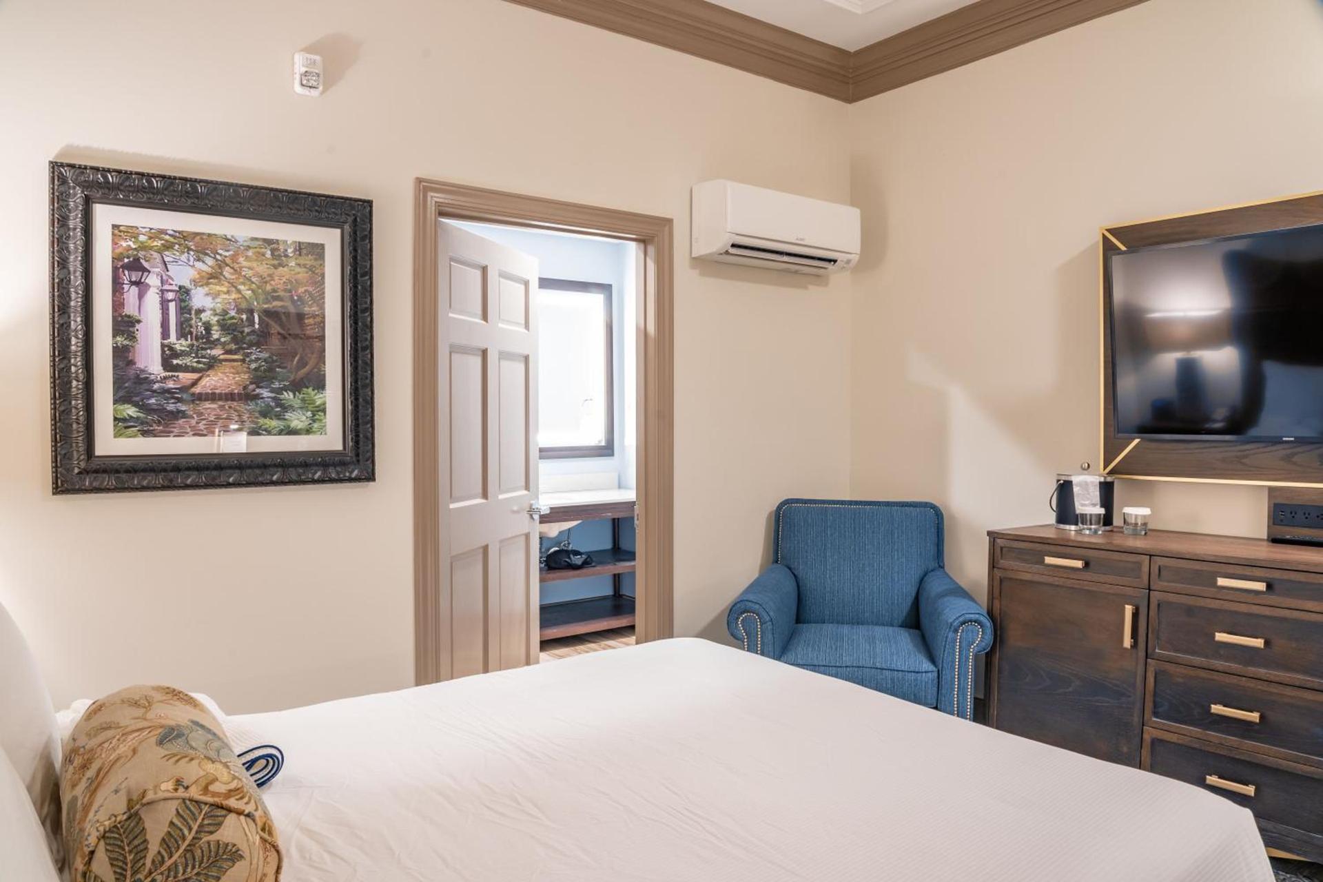 Andrew Pinckney Inn photo 63