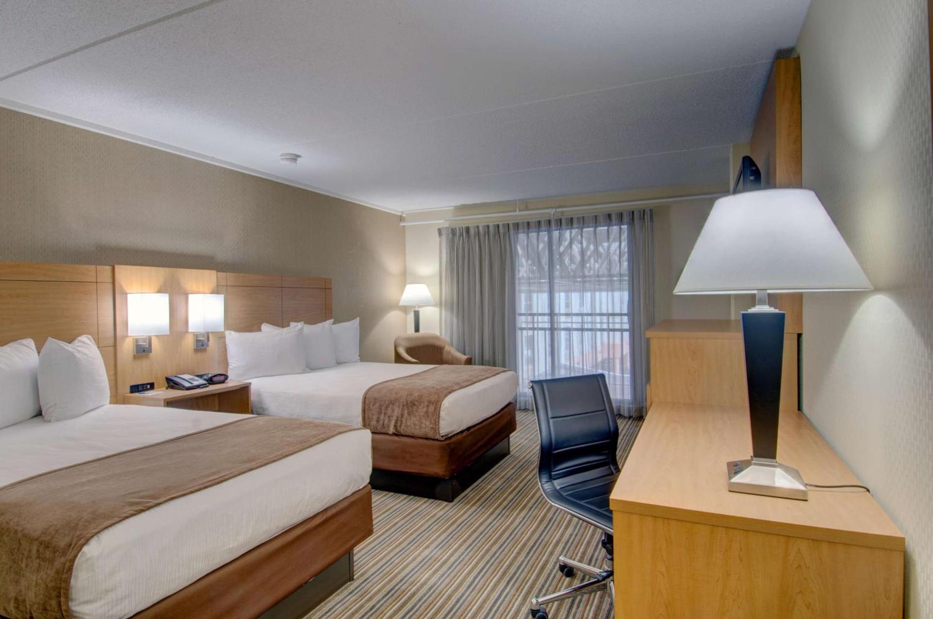 Best Western Royal Plaza Hotel and Trade Center photo 40