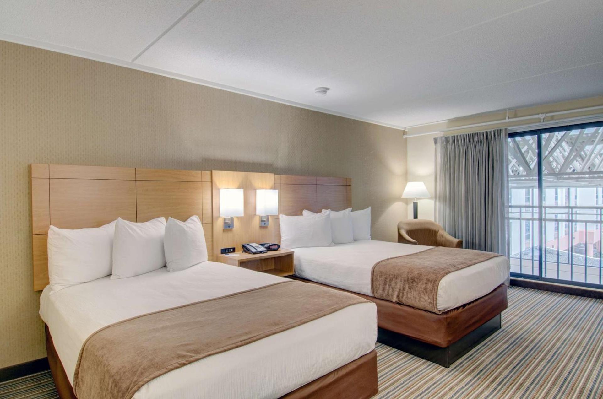 Best Western Royal Plaza Hotel and Trade Center photo 41