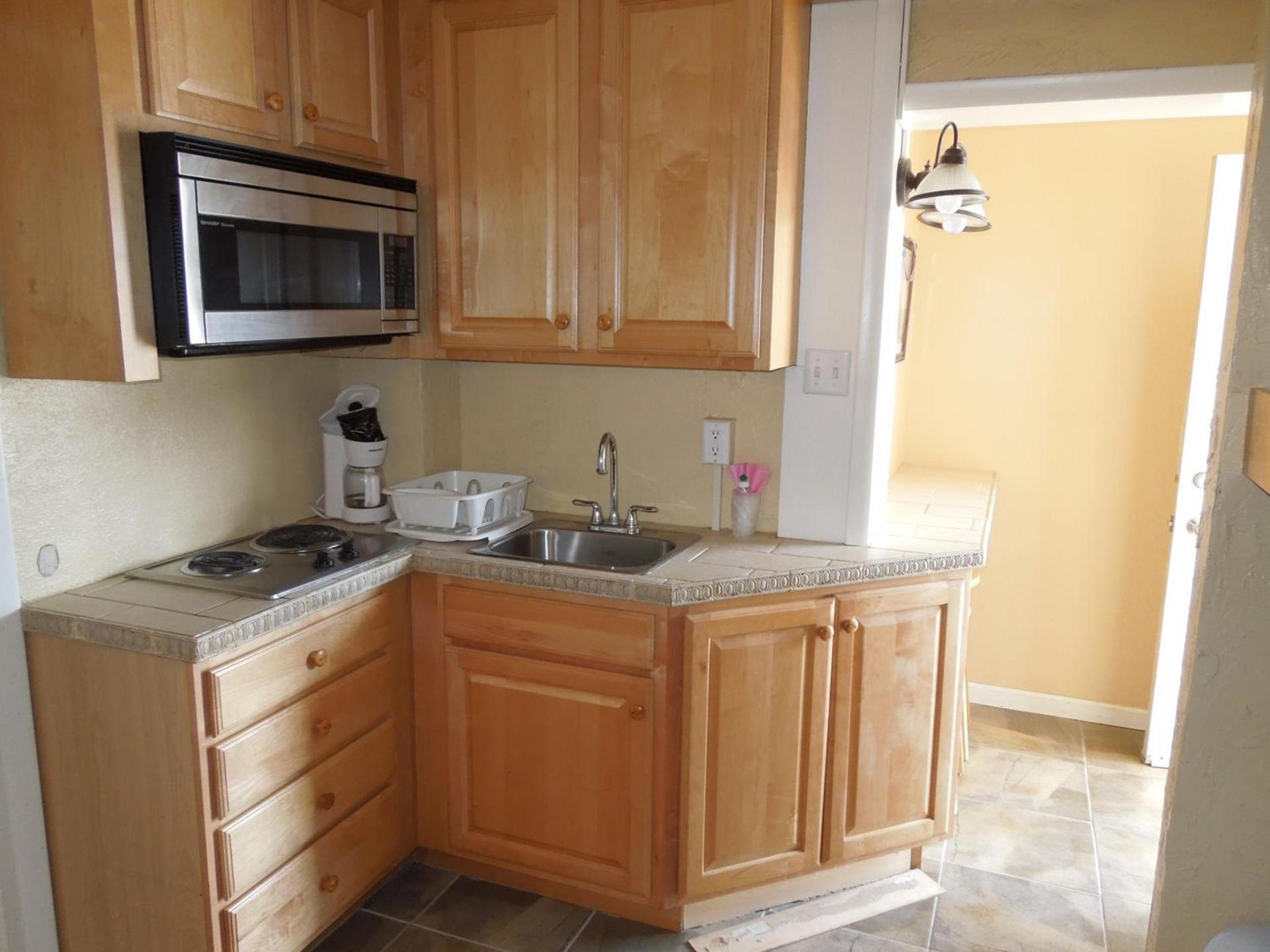 Sifting Sands Motel photo 25
