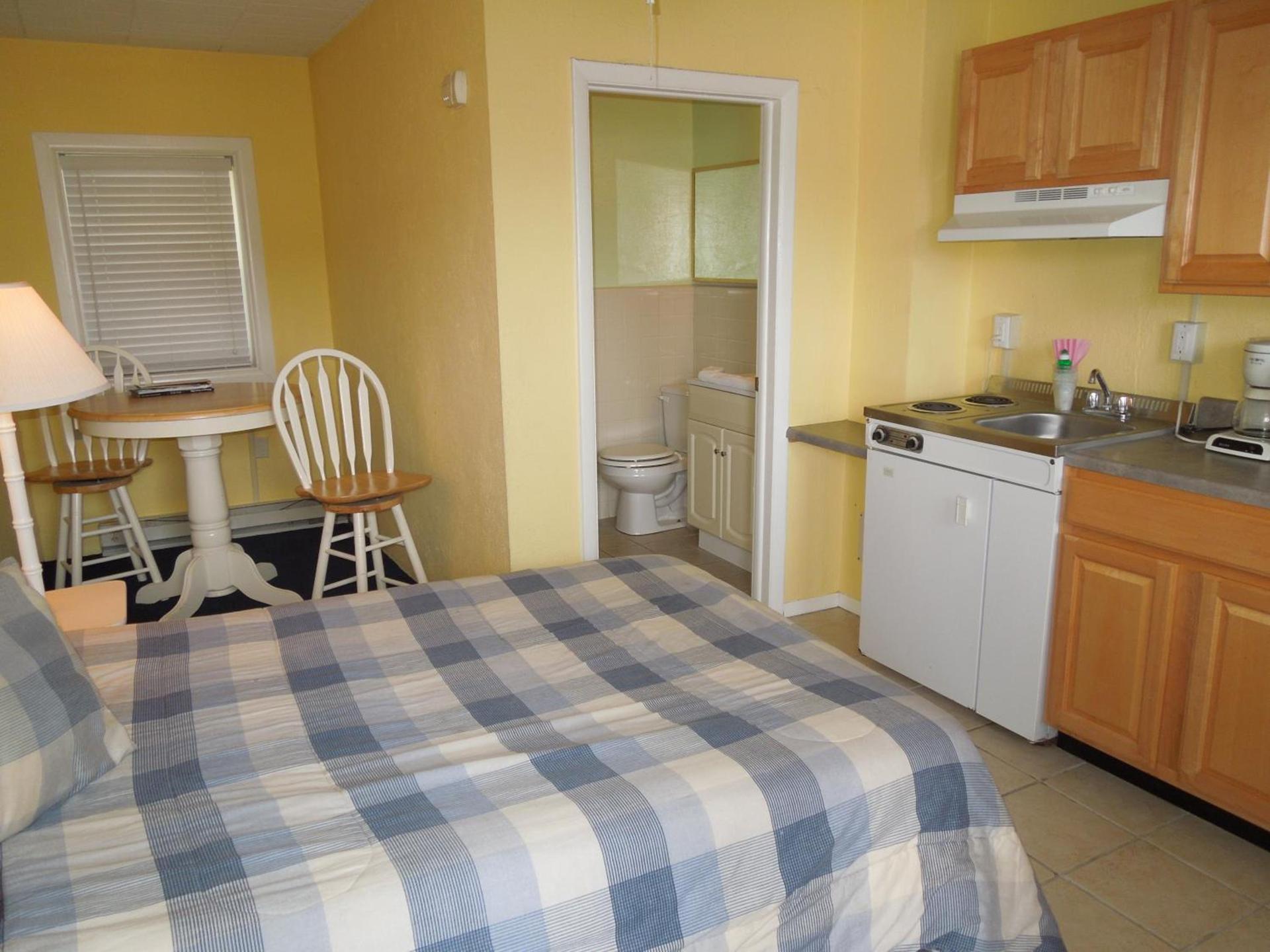 Sifting Sands Motel photo 33