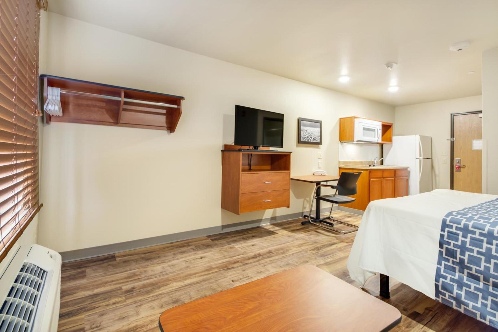 Econo Lodge Burlington I-70 photo 16