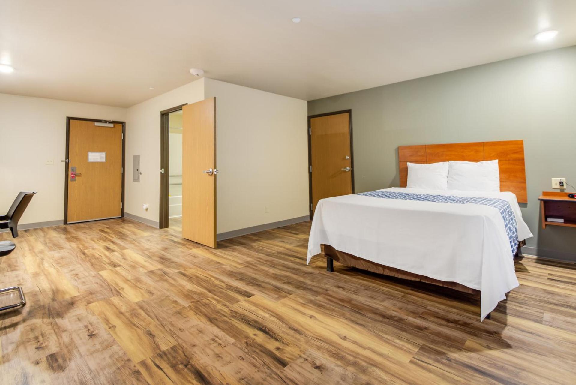 Econo Lodge Burlington I-70 photo 19